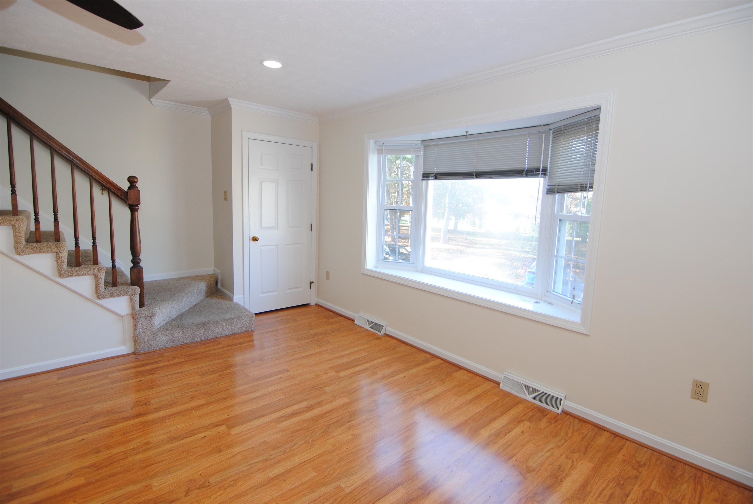 property viewer photo 11