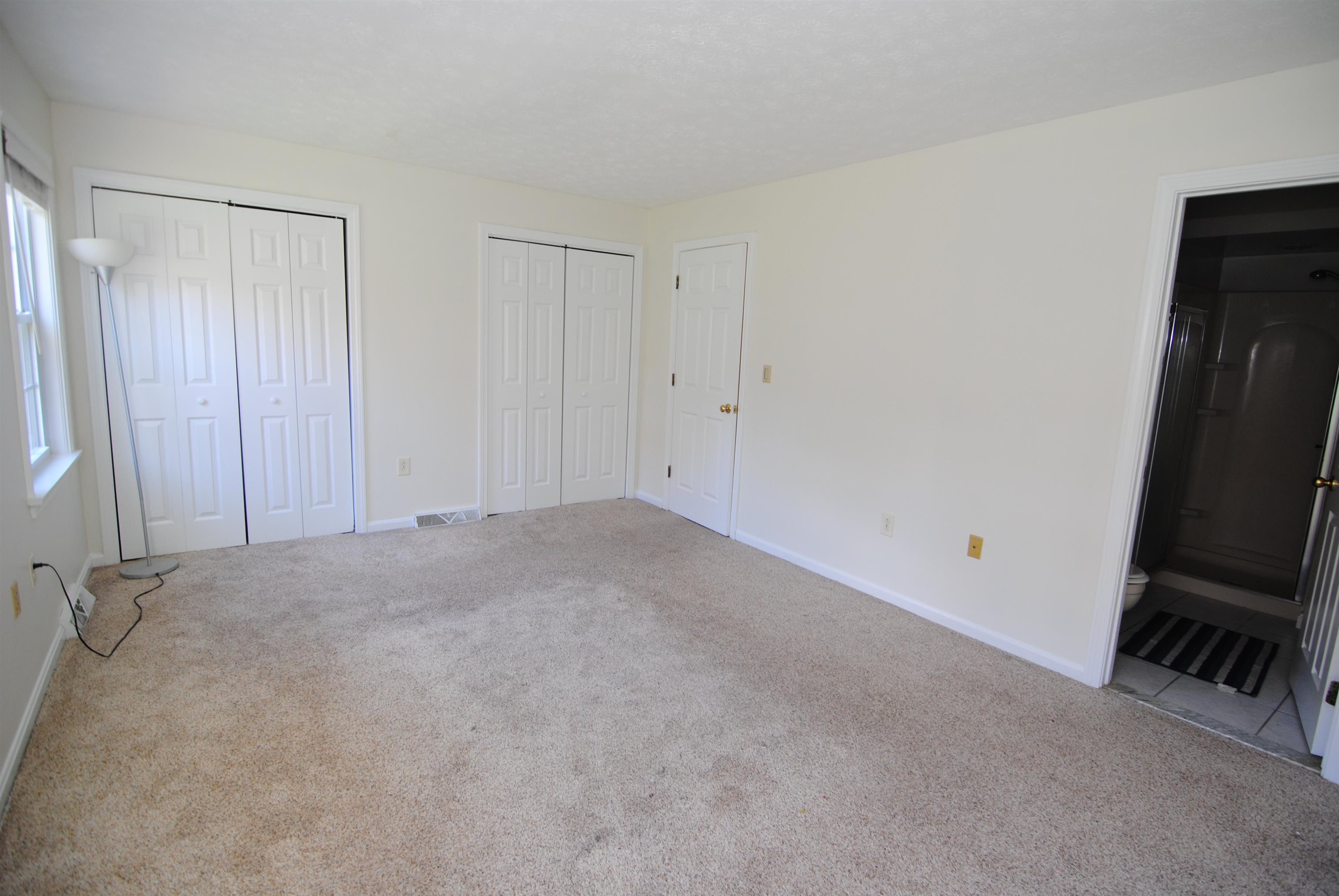 property viewer photo 13