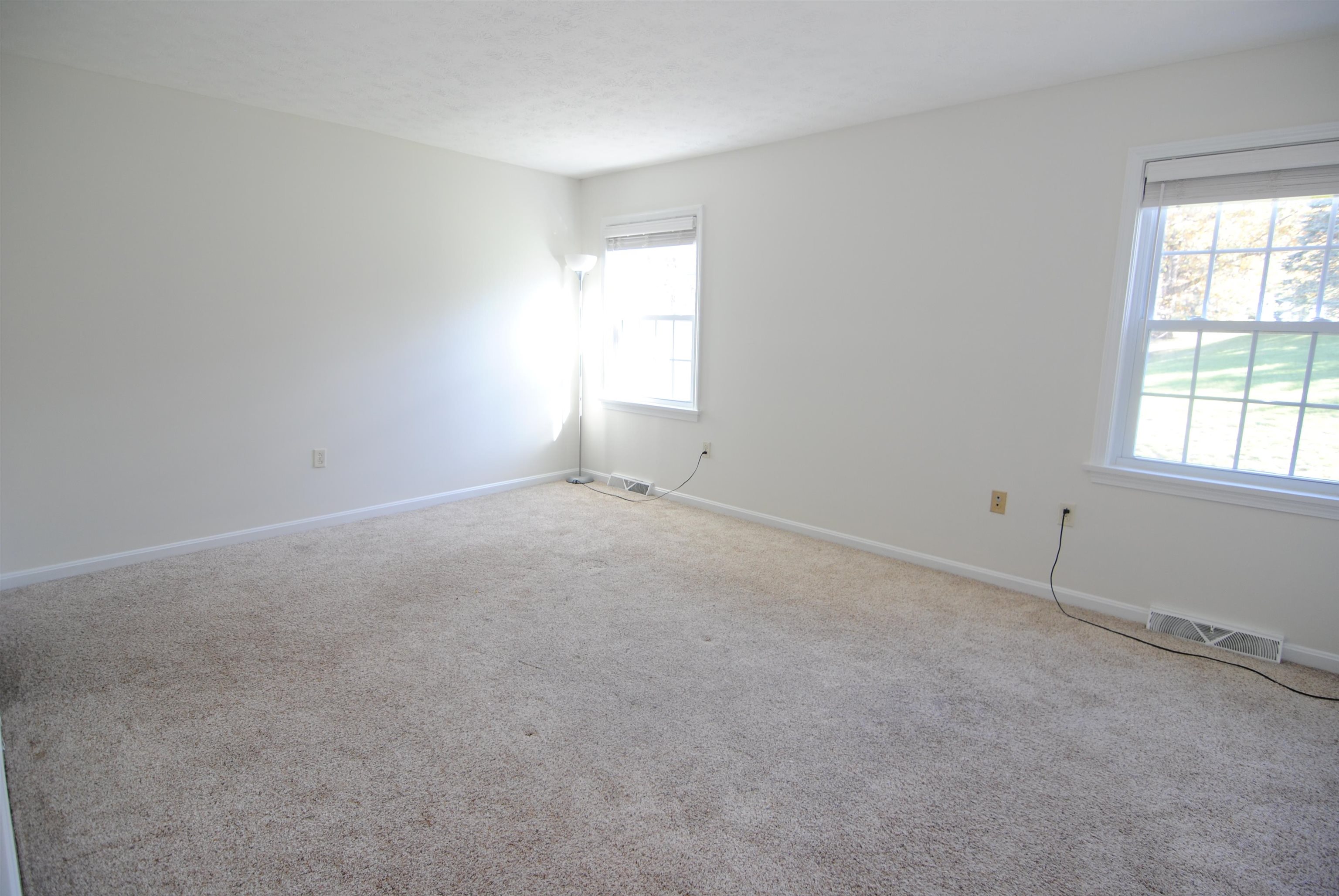 property viewer photo 16