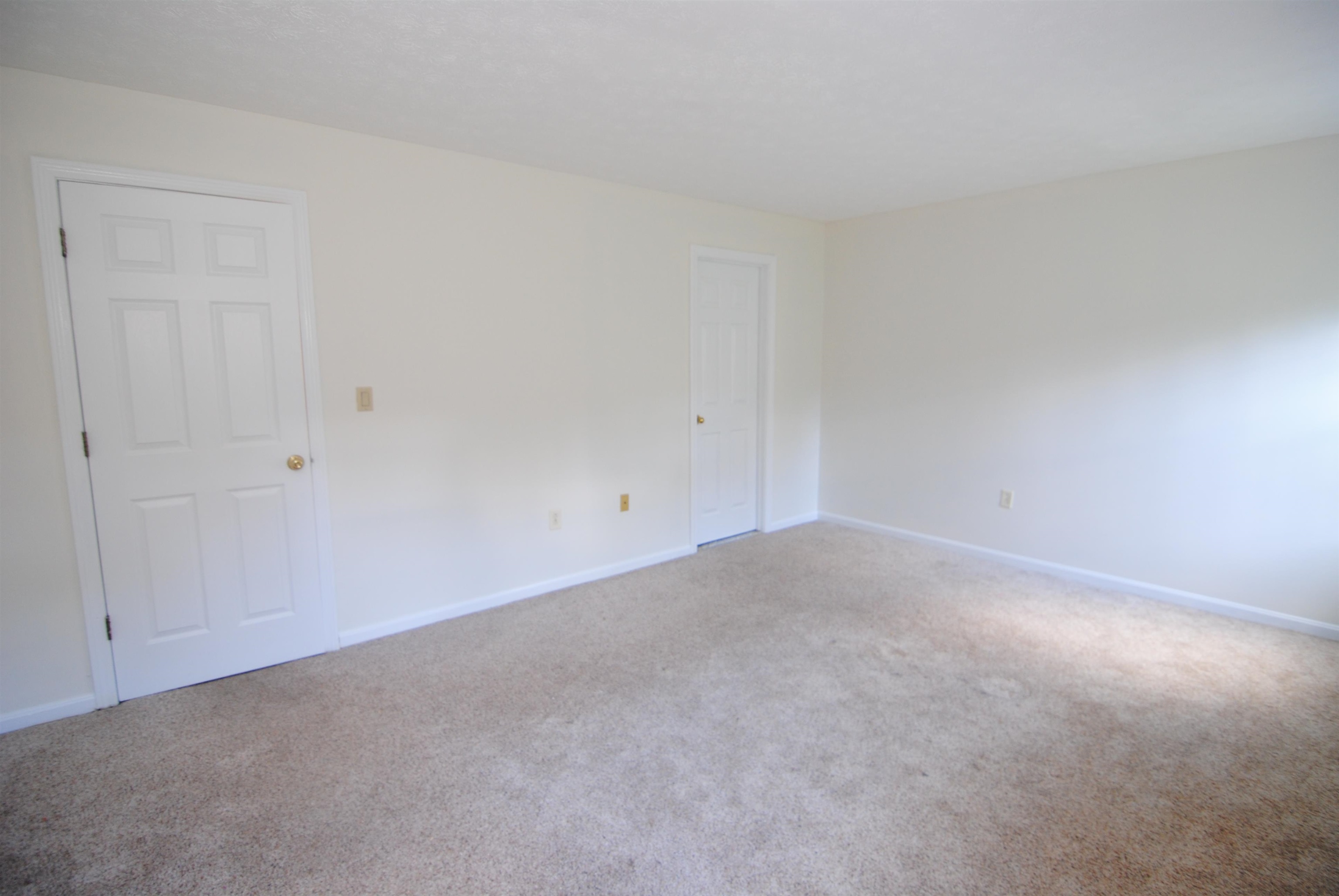 property viewer photo 18