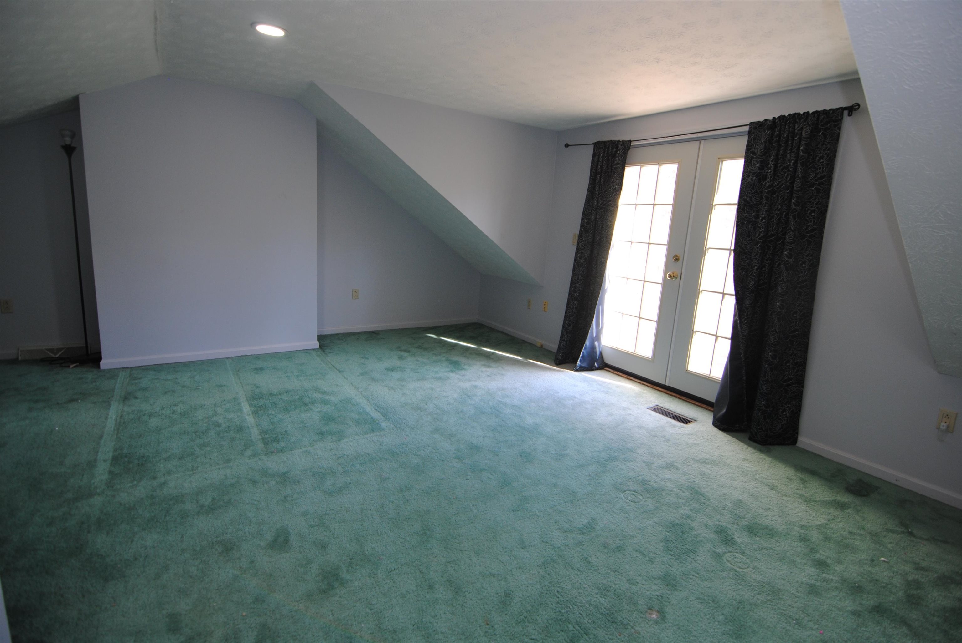 property viewer photo 23