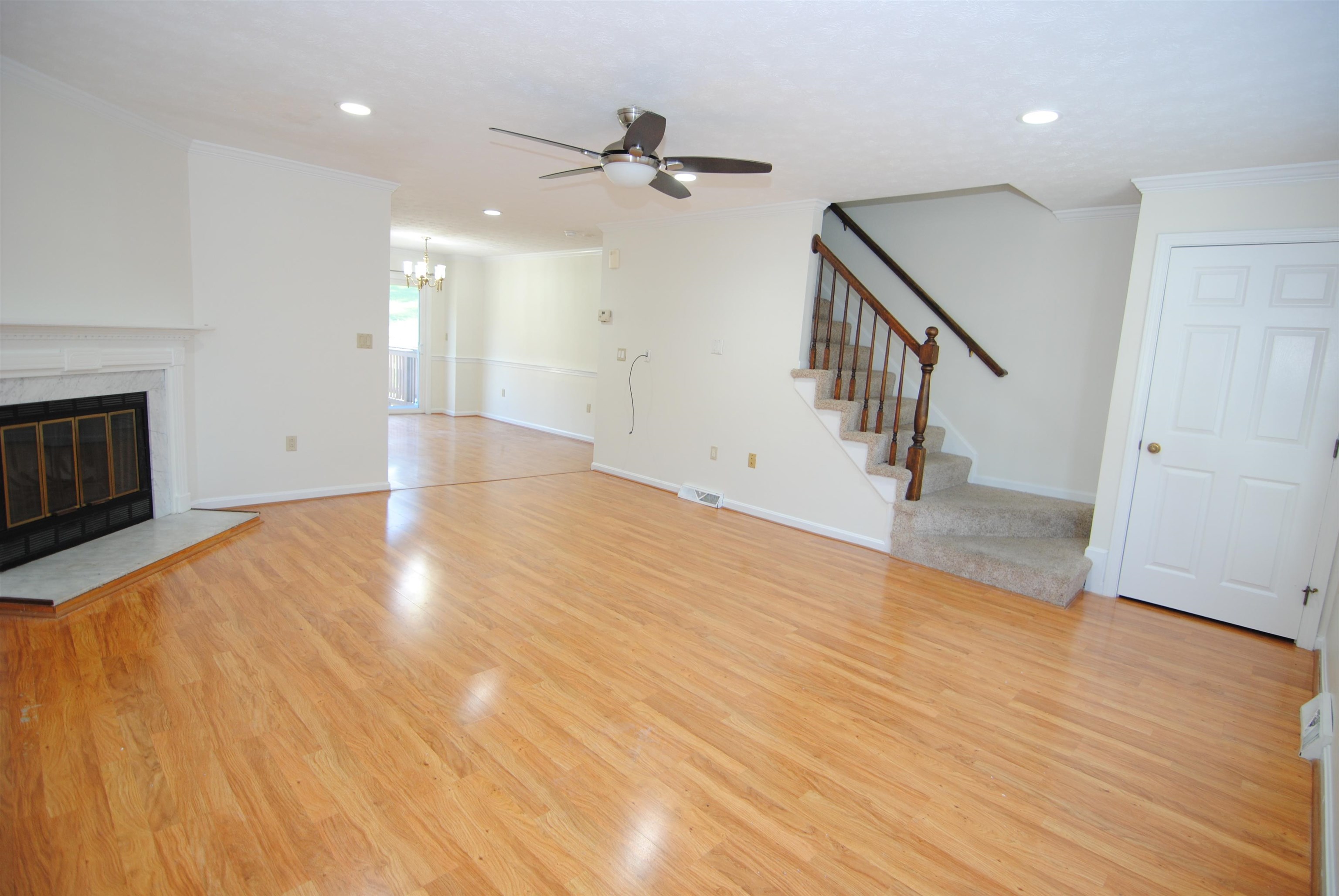 property viewer photo 3