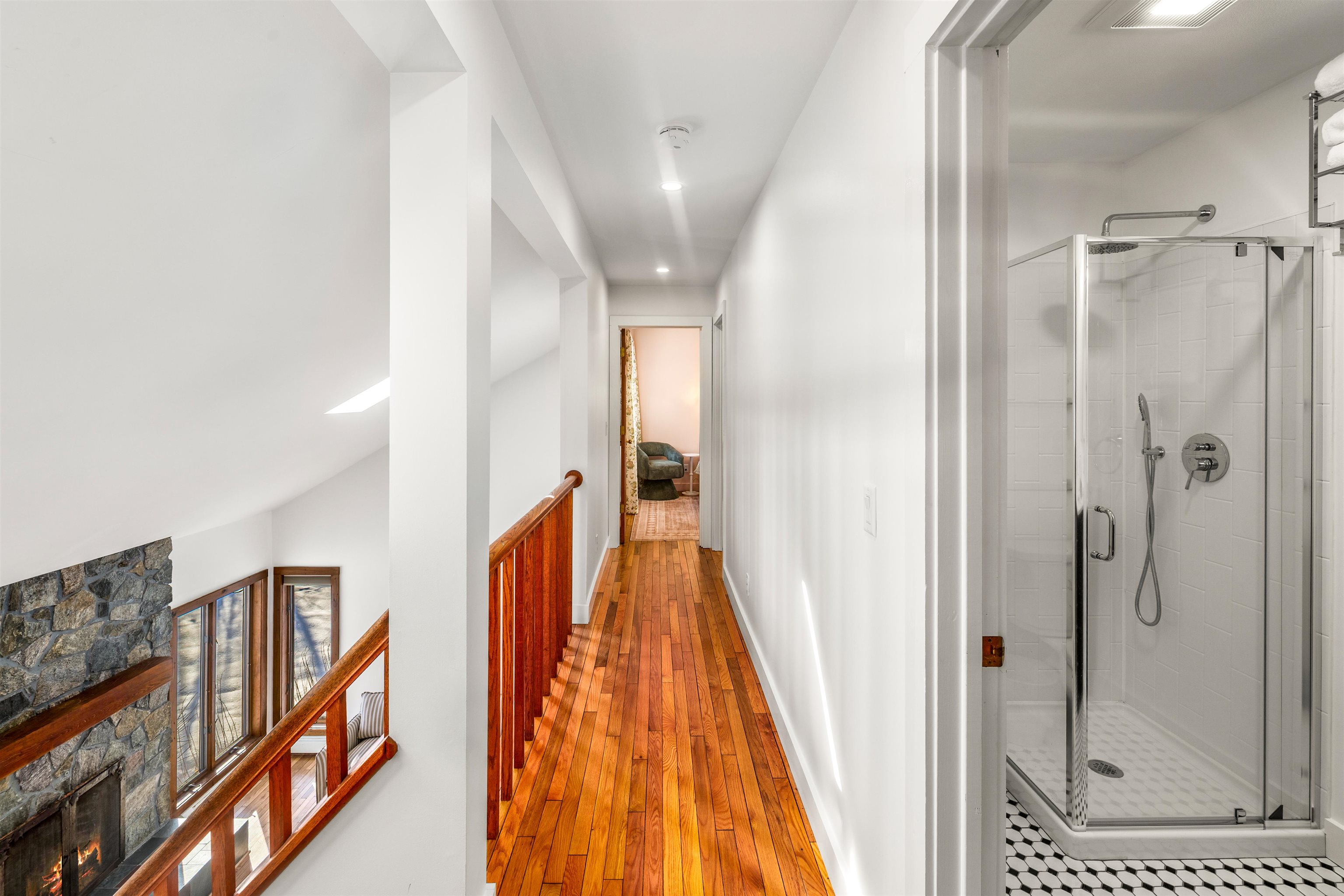 property viewer photo 20