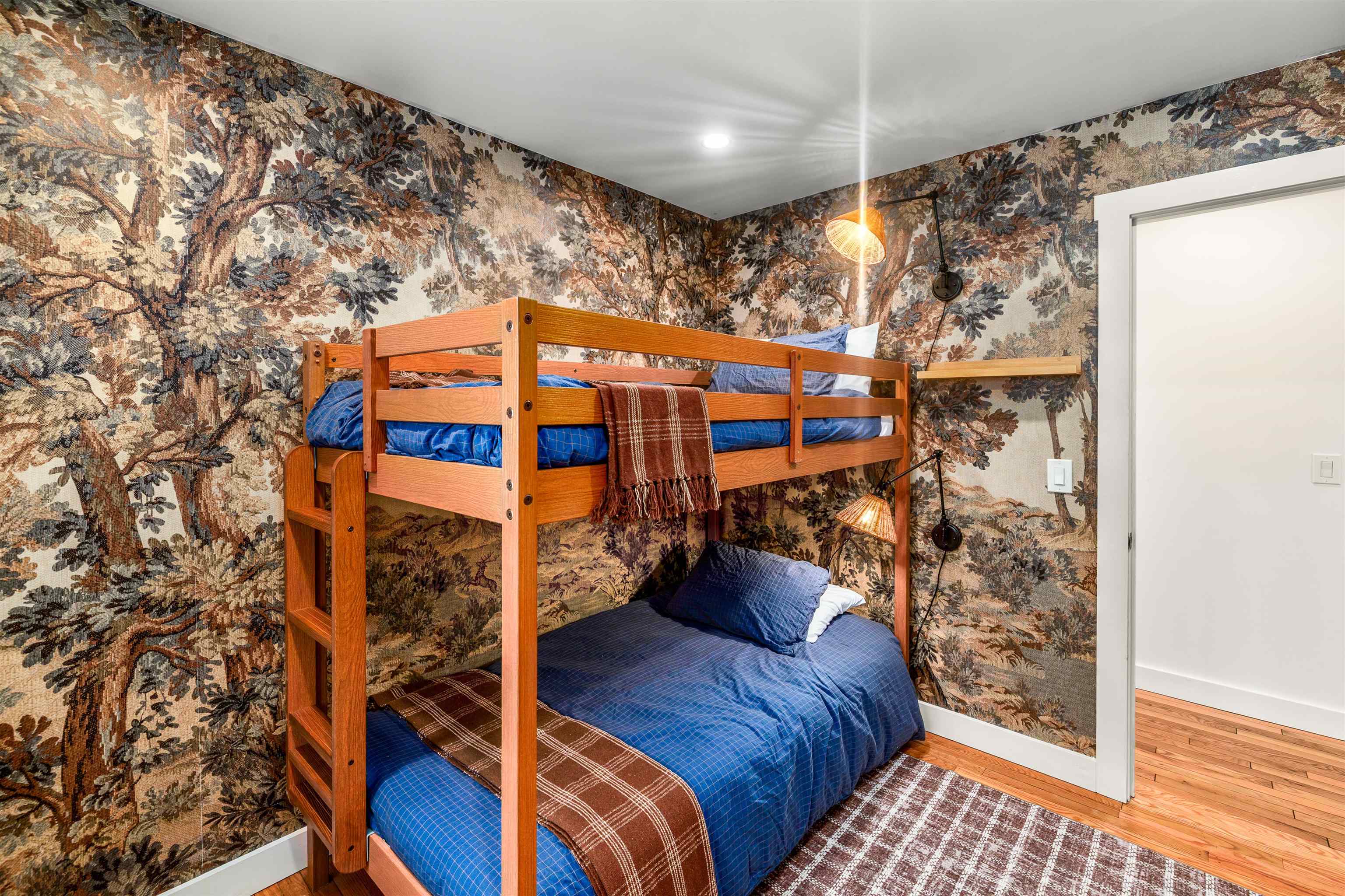 property viewer photo 23