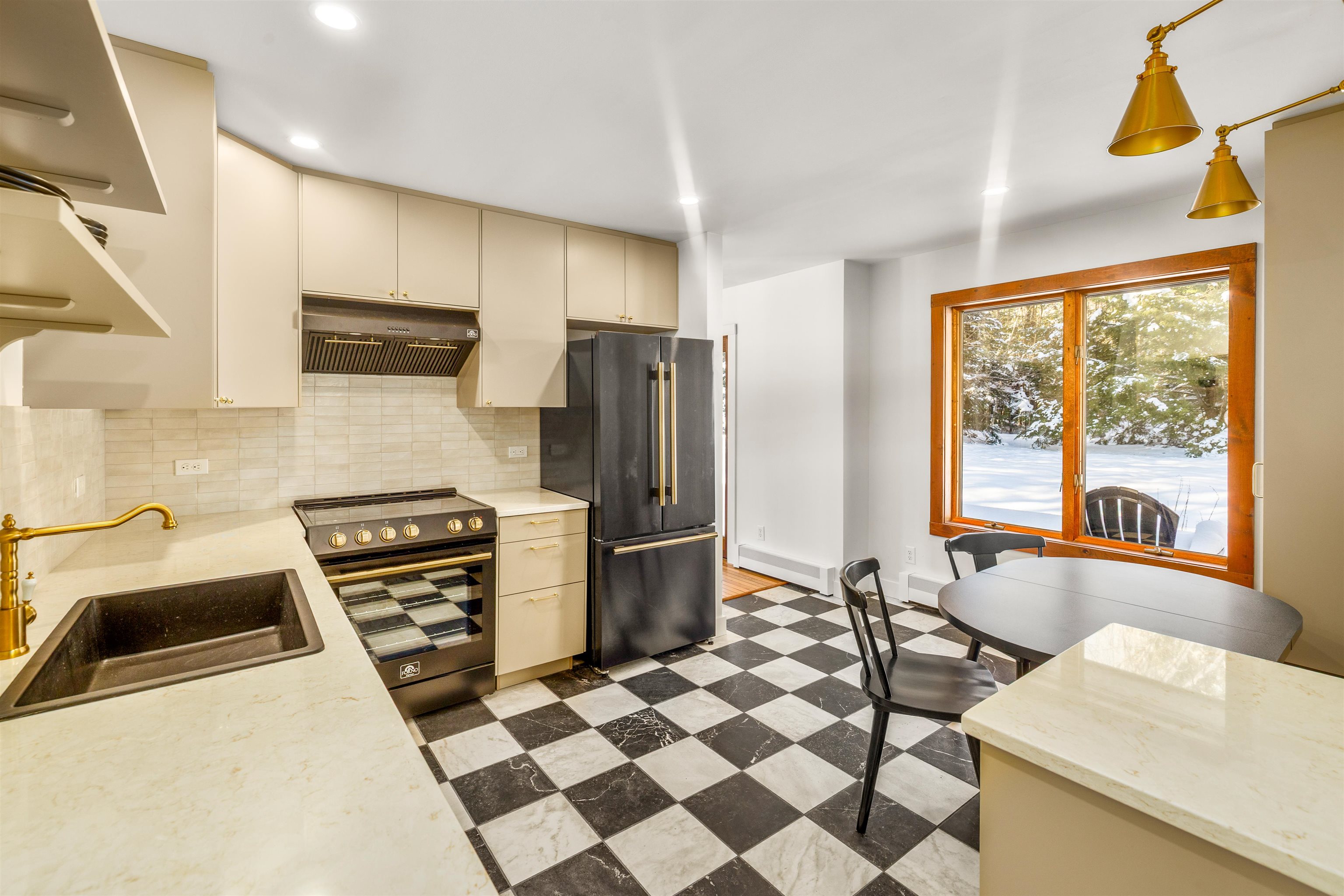 property viewer photo 5