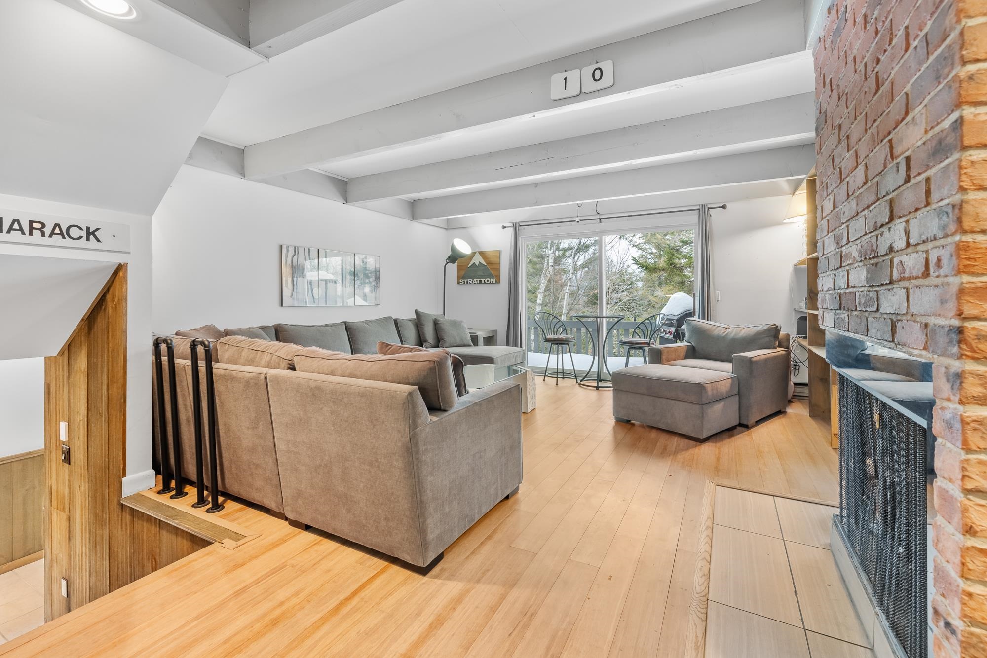 property viewer photo 3