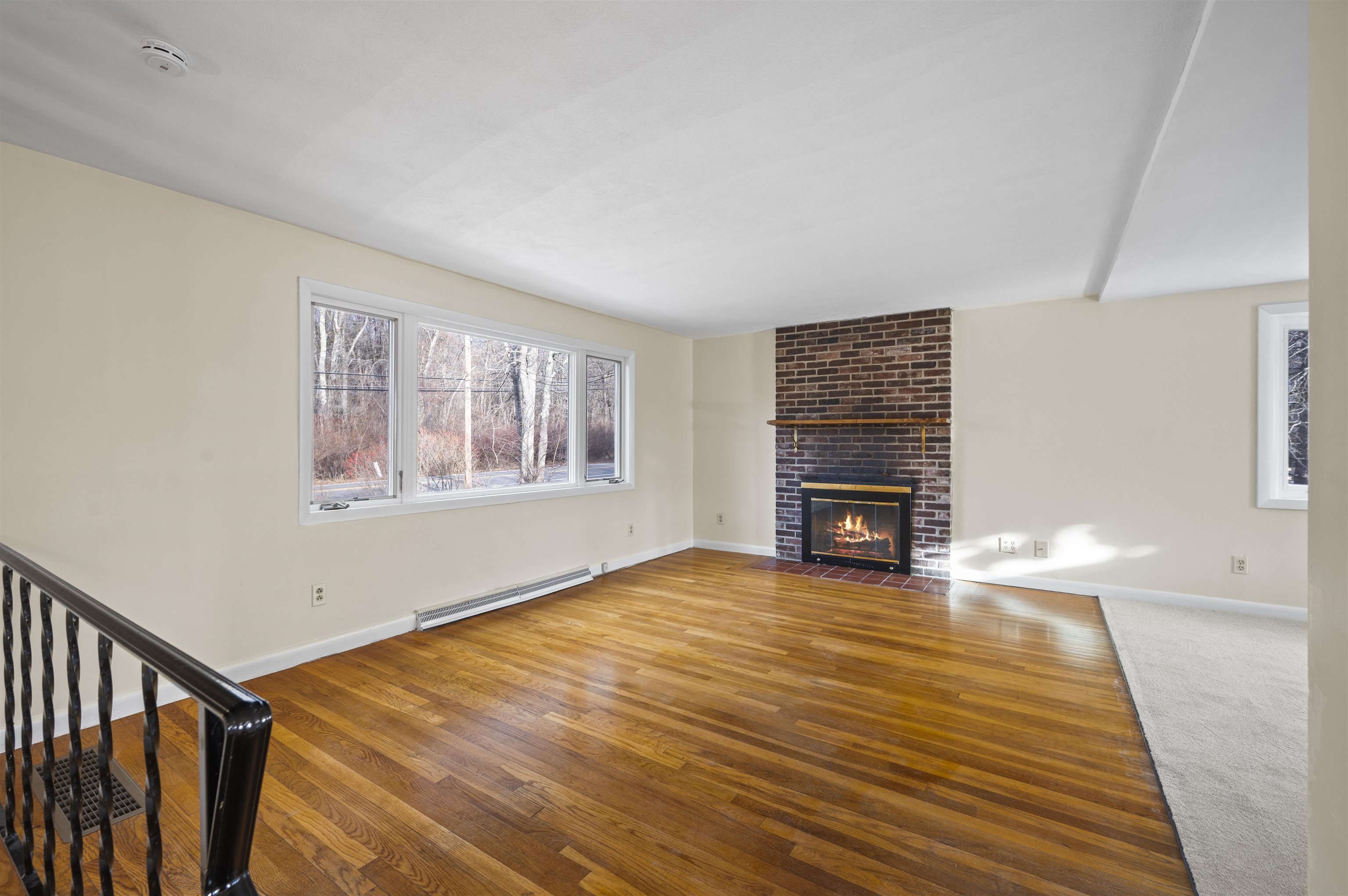 property viewer photo 1