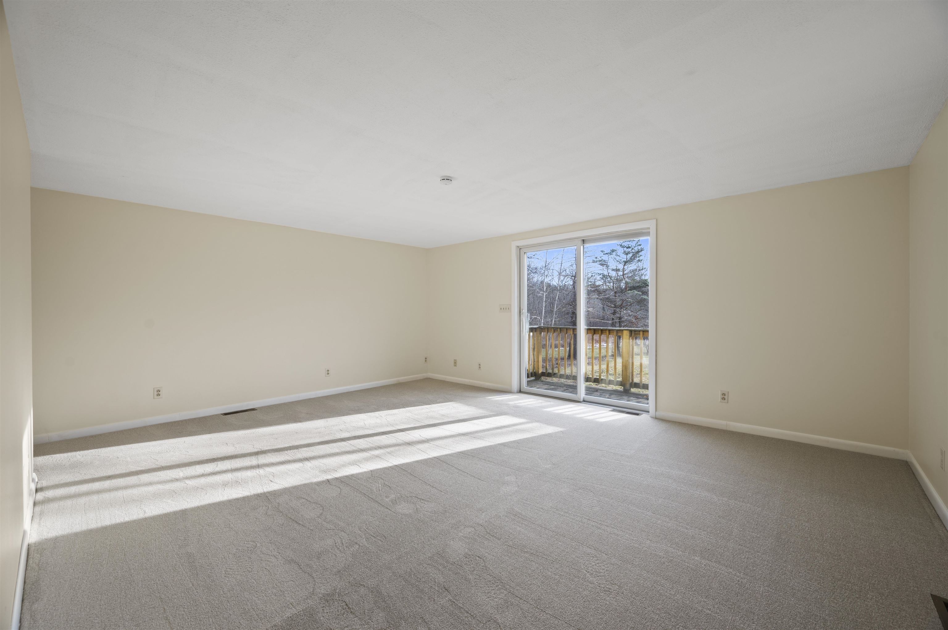 property viewer photo 18