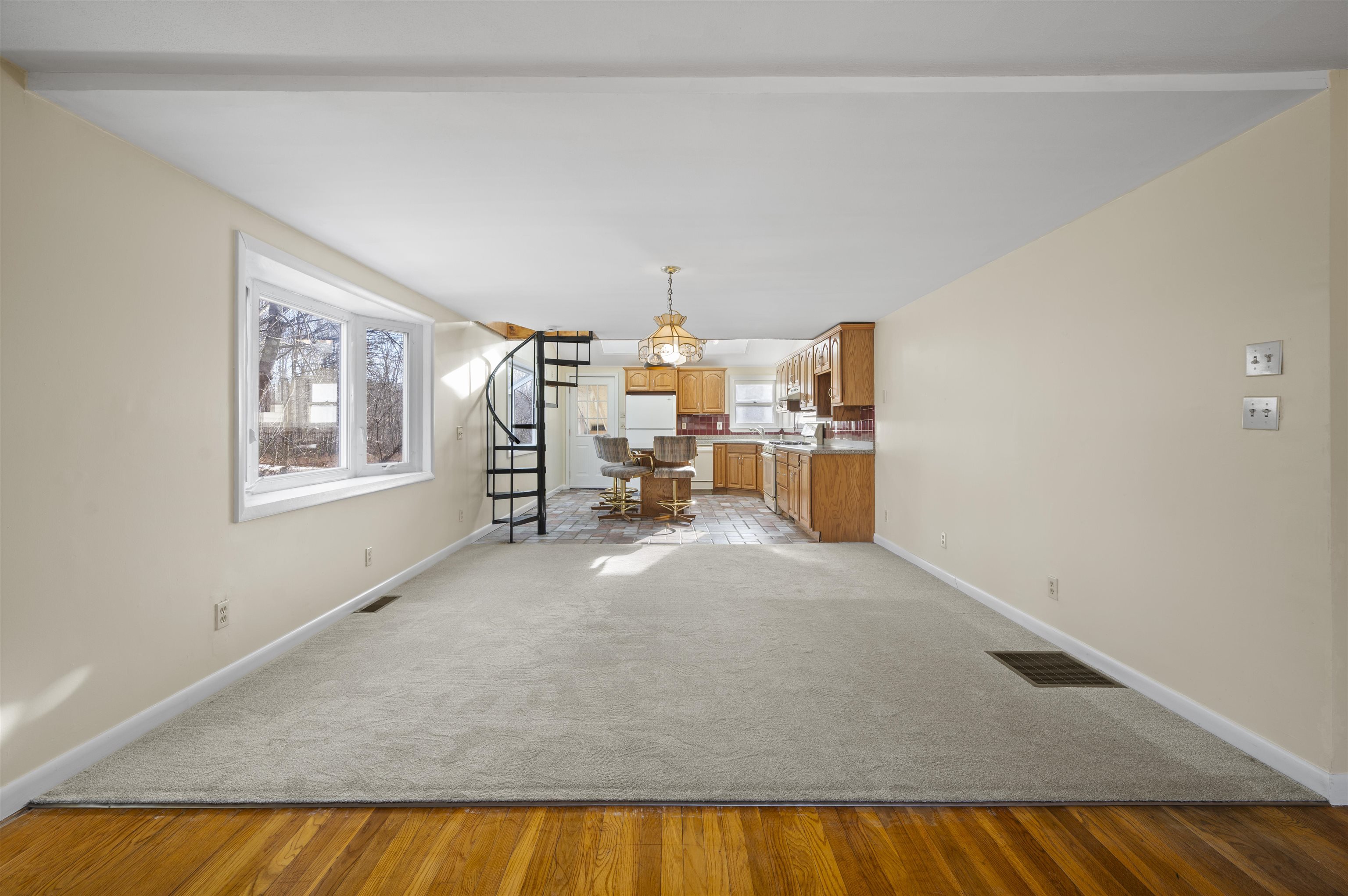 property viewer photo 2