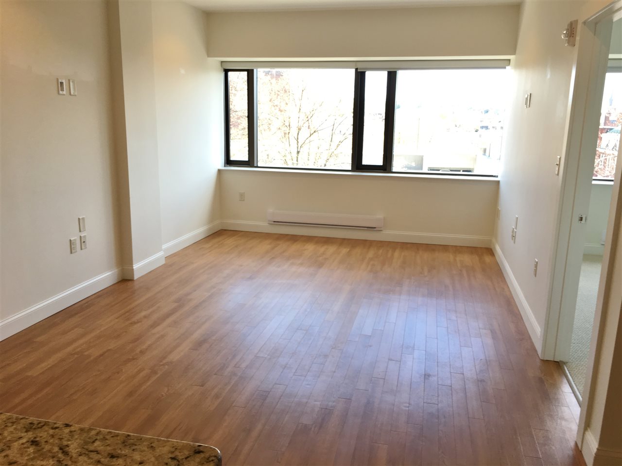 property viewer photo 18