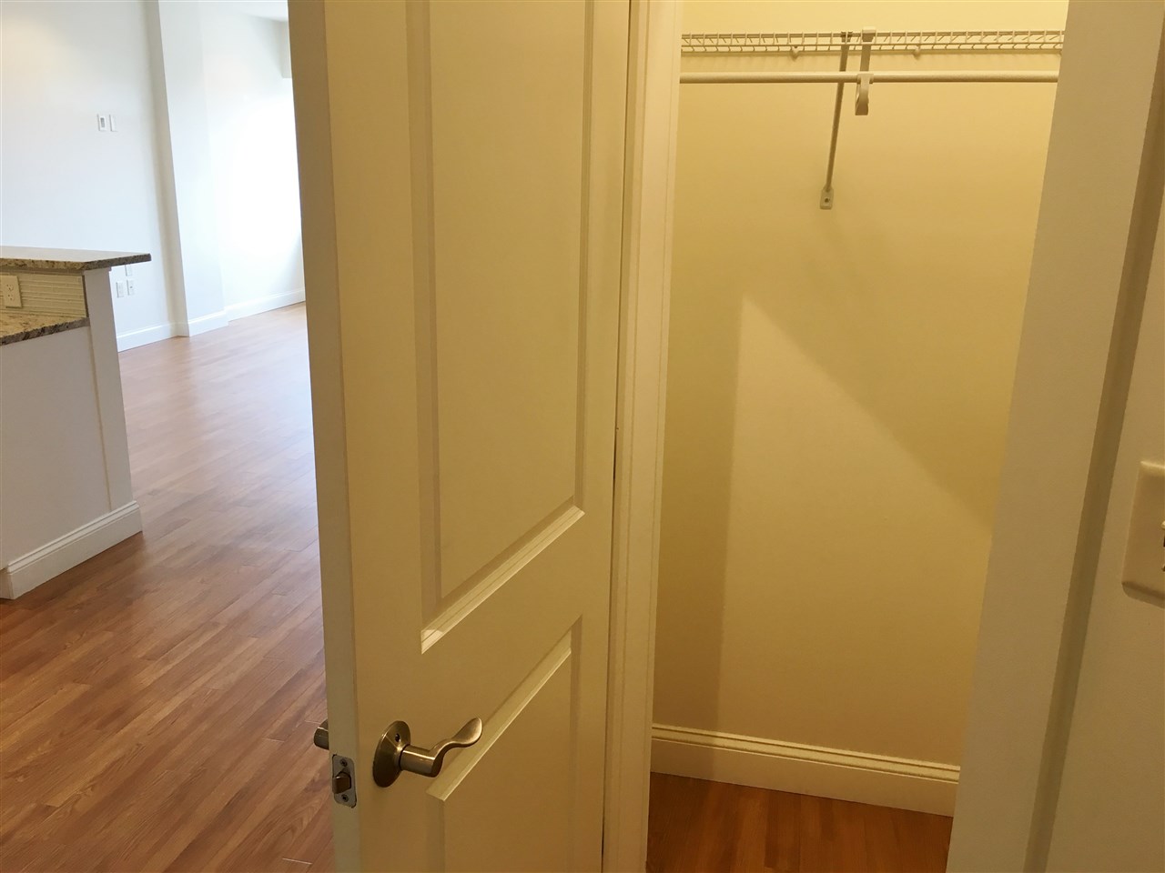 property viewer photo 2