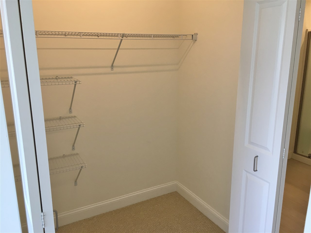 property viewer photo 27
