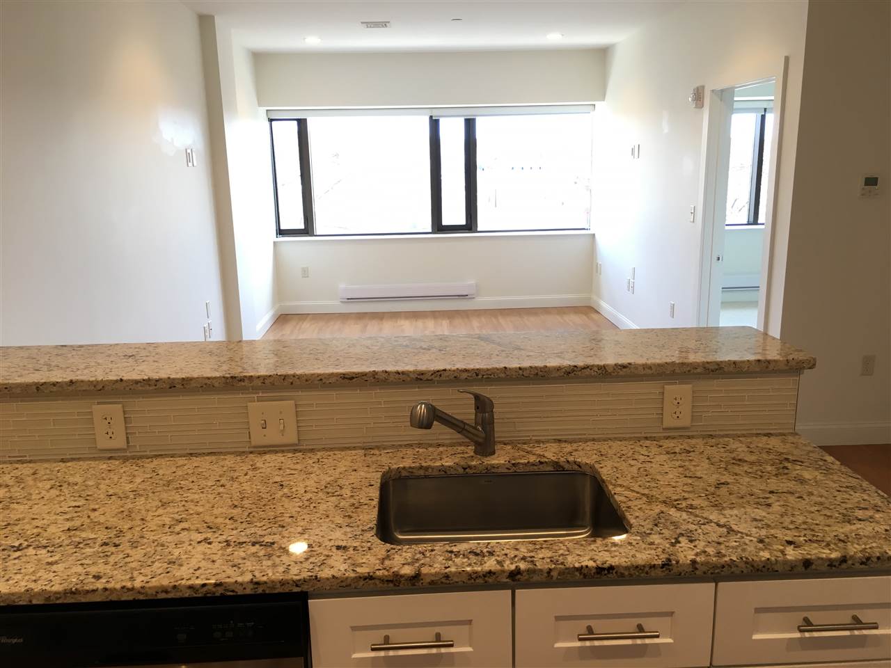 property viewer photo 5