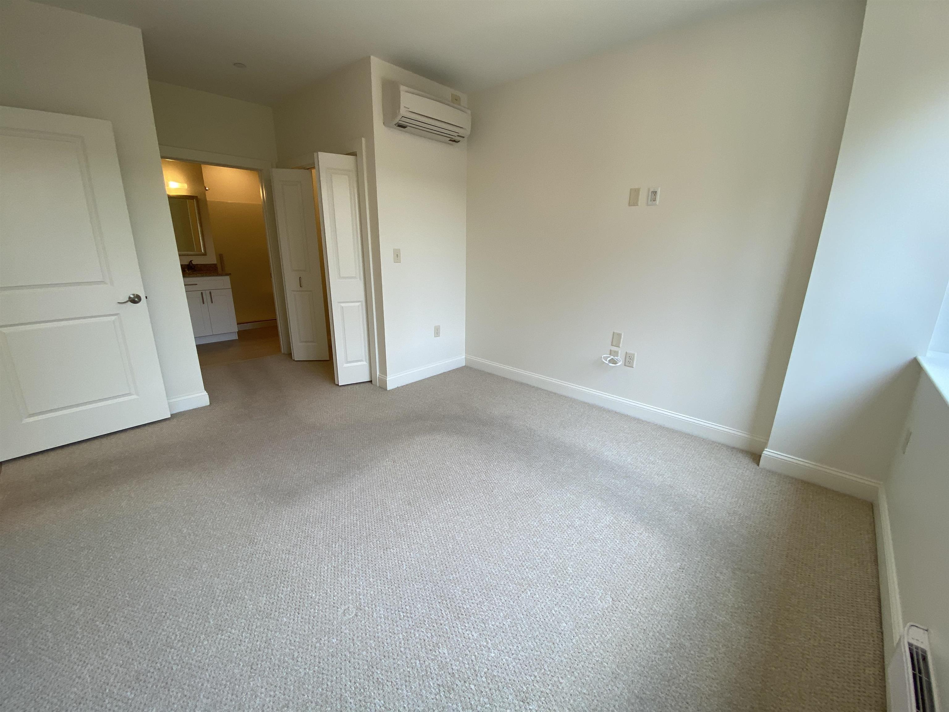 property viewer photo 15