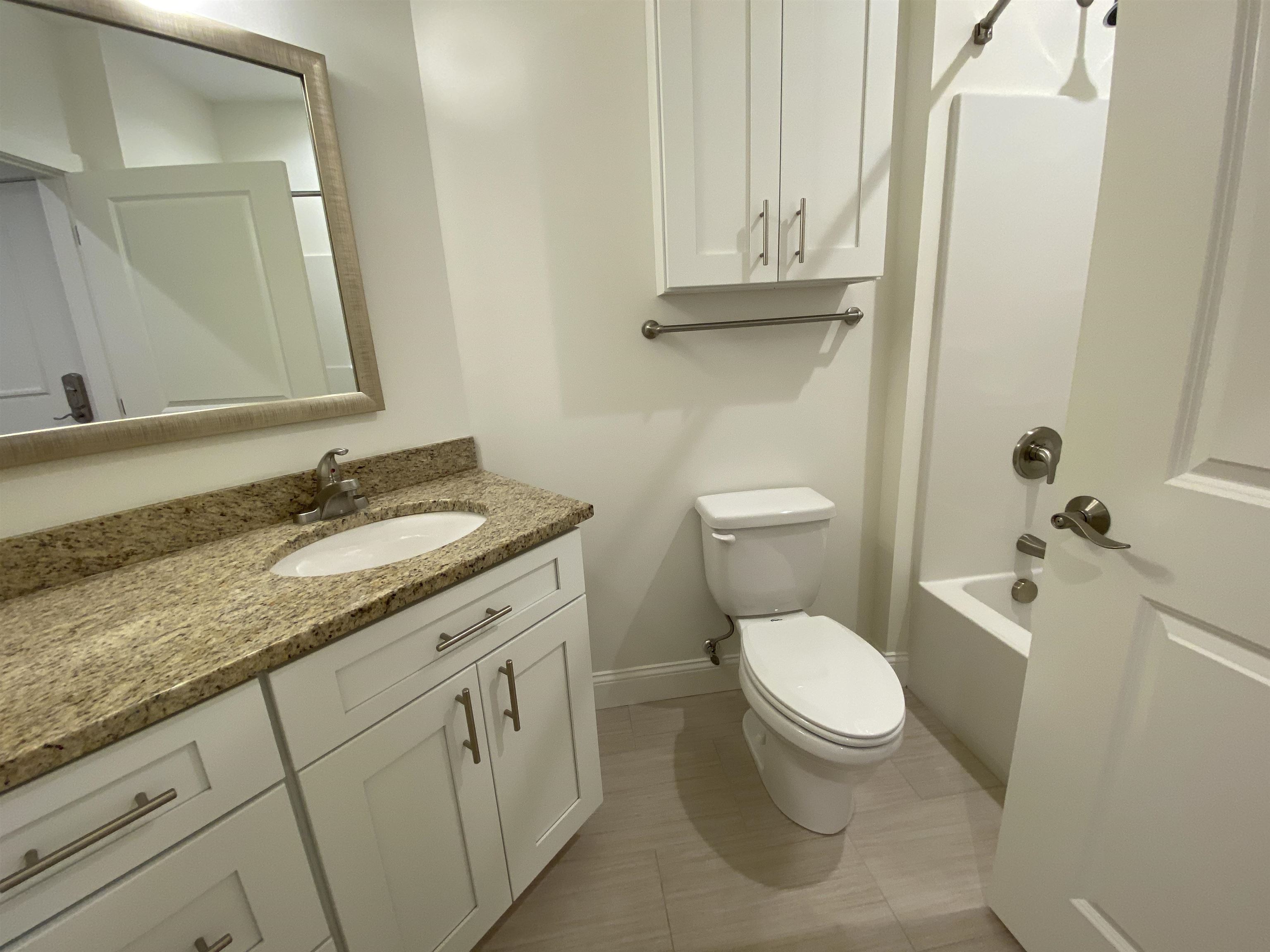 property viewer photo 26