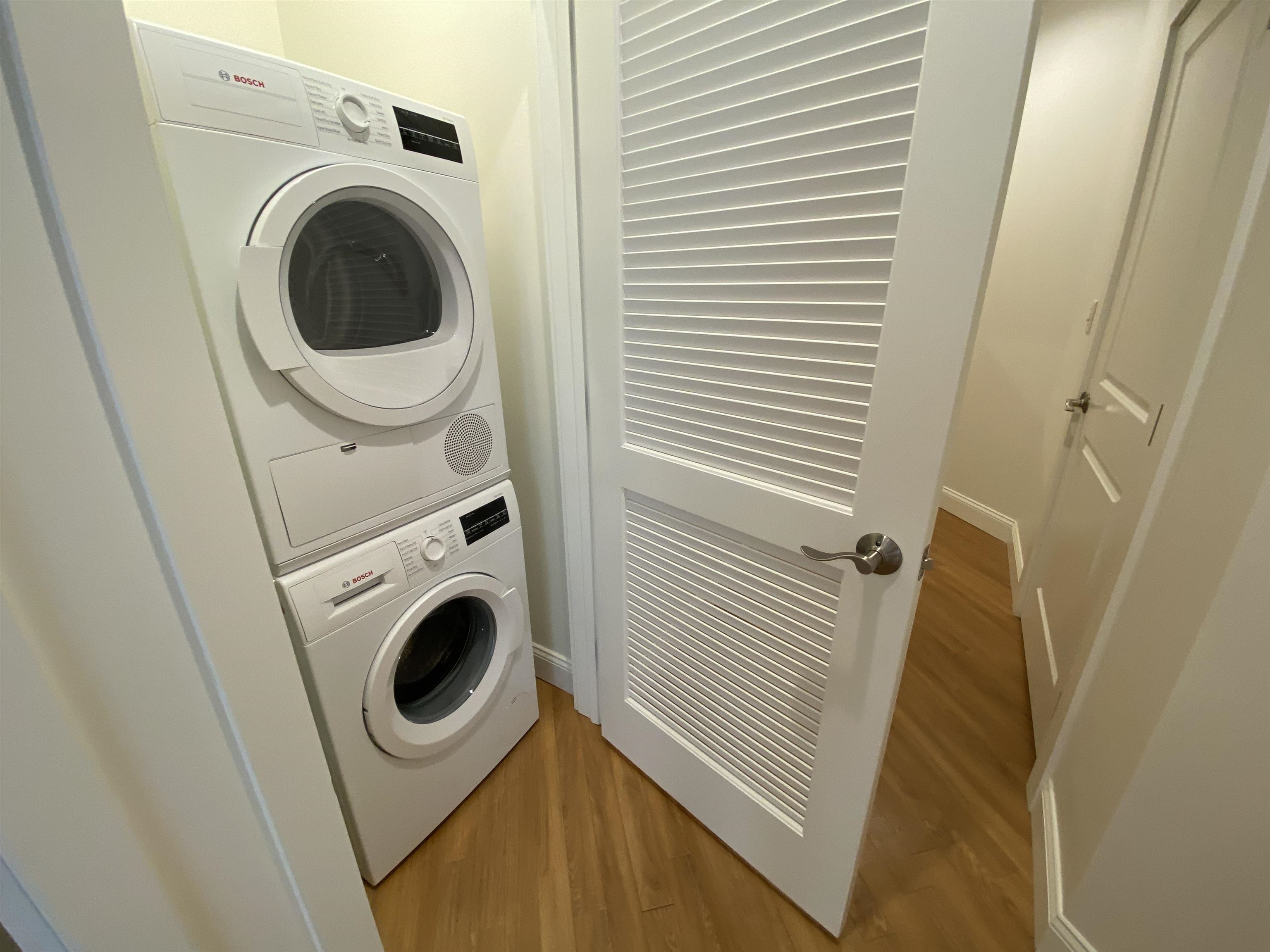 property viewer photo 28