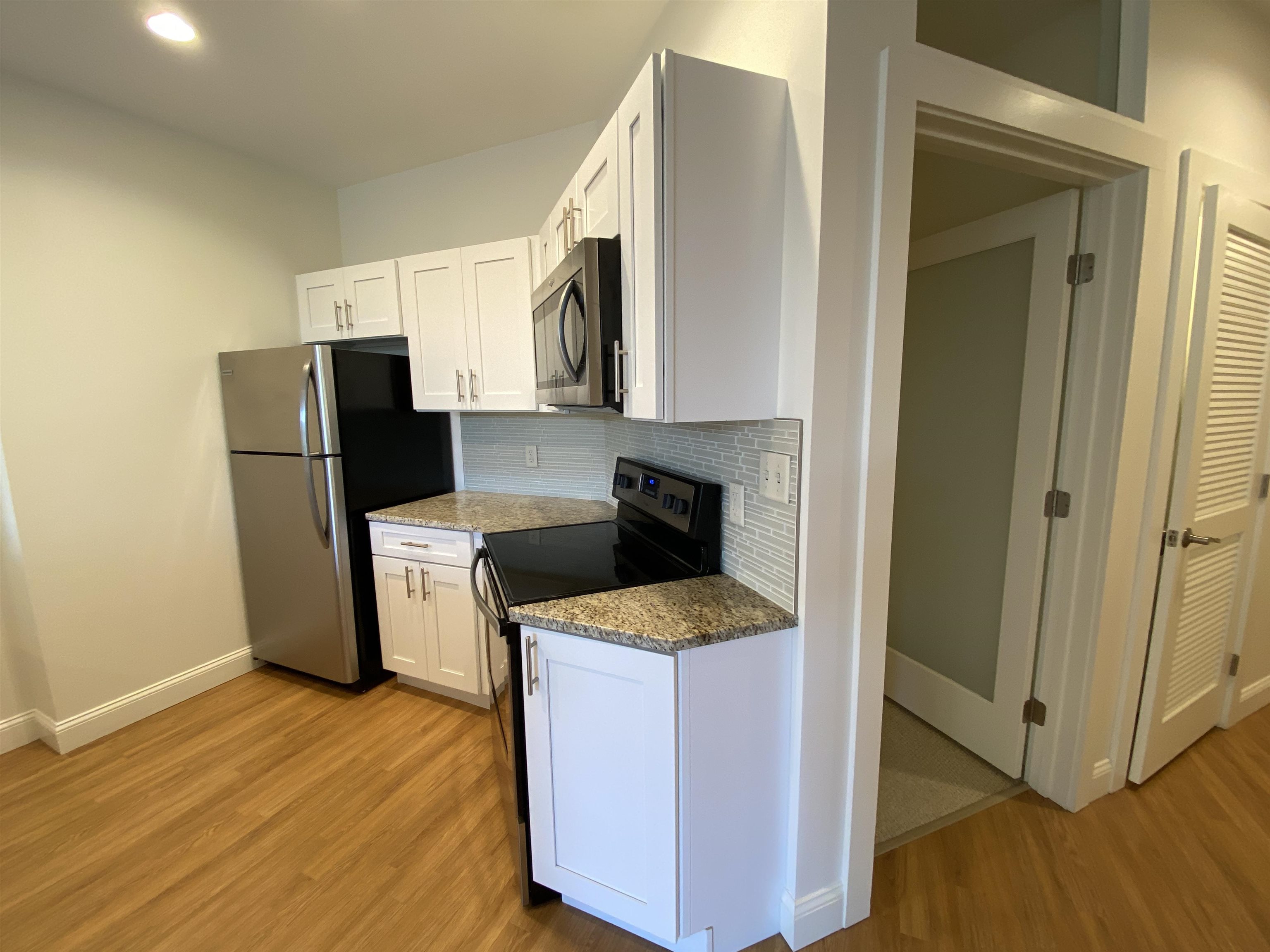 property viewer photo 4