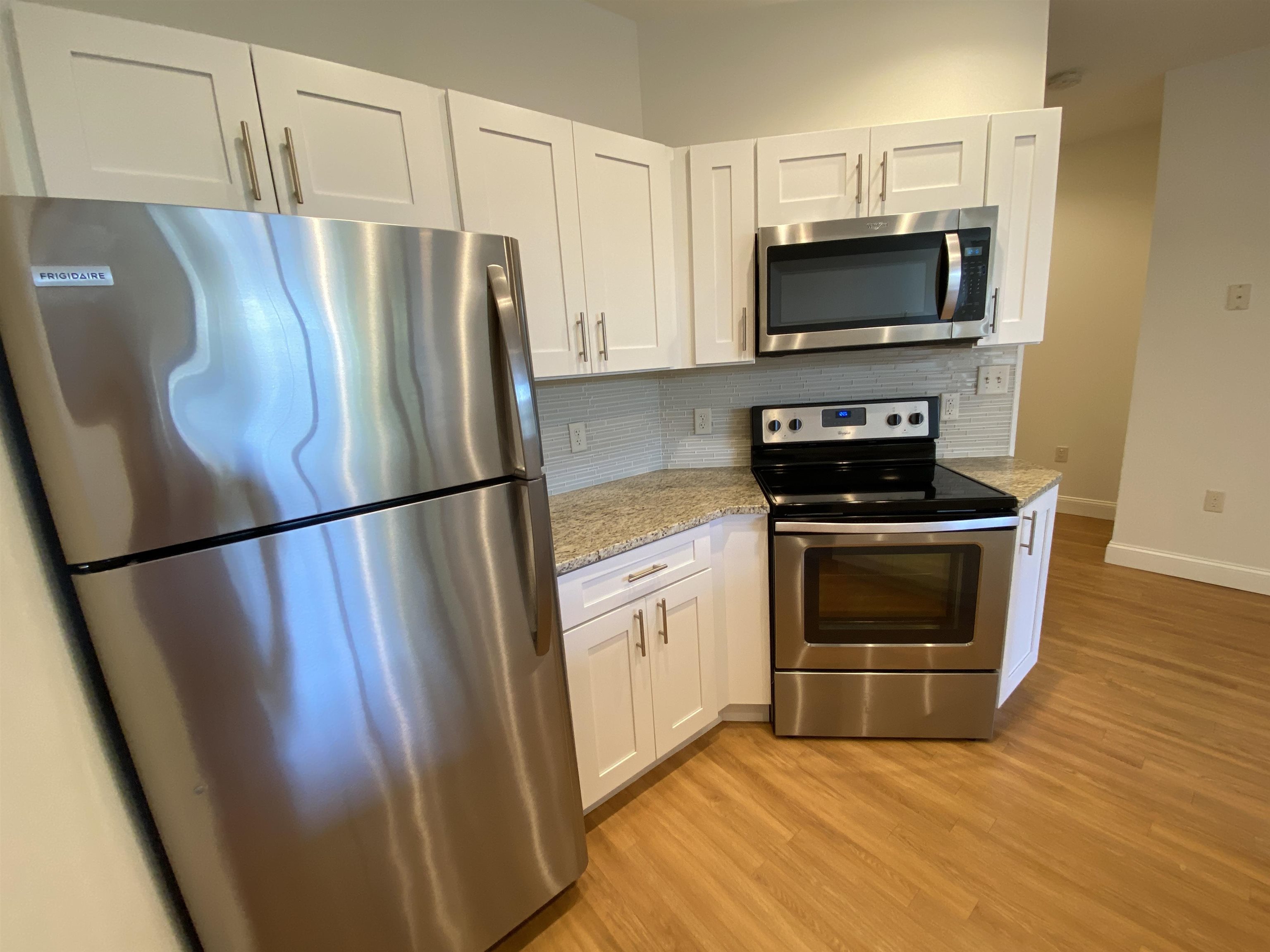 property viewer photo 8