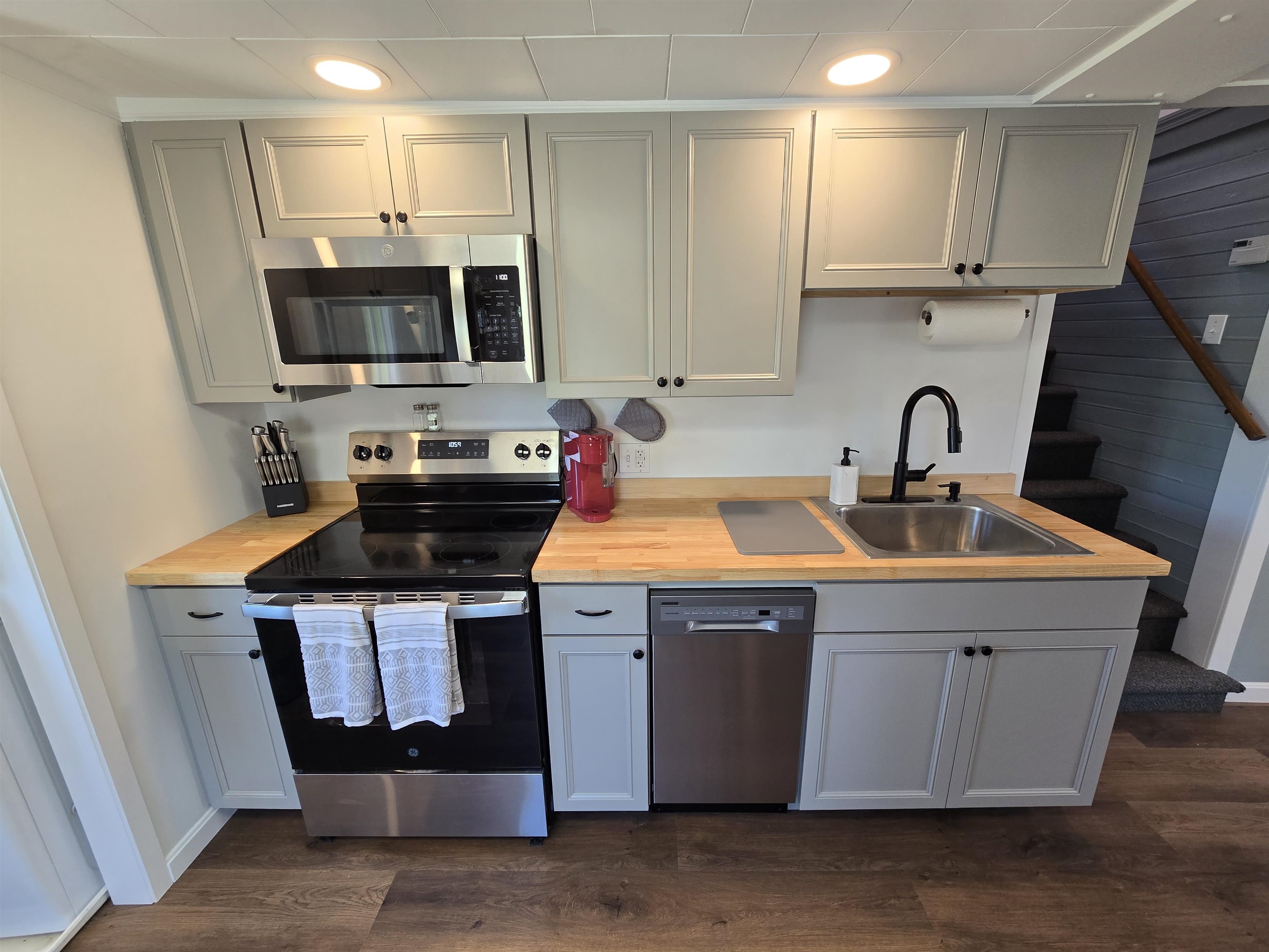 property viewer photo 2