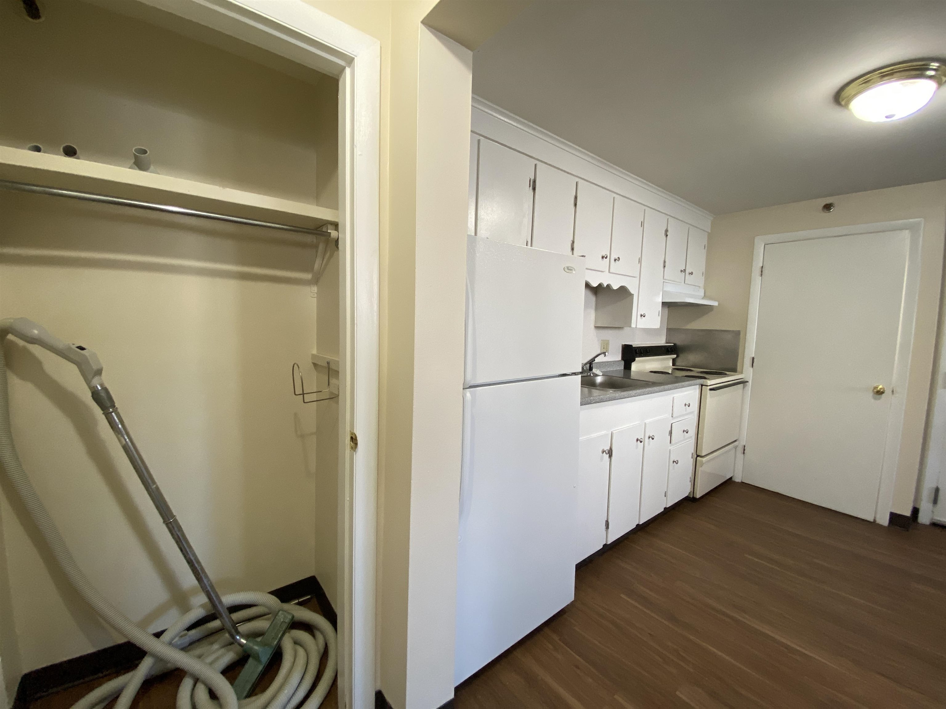 property viewer photo 16