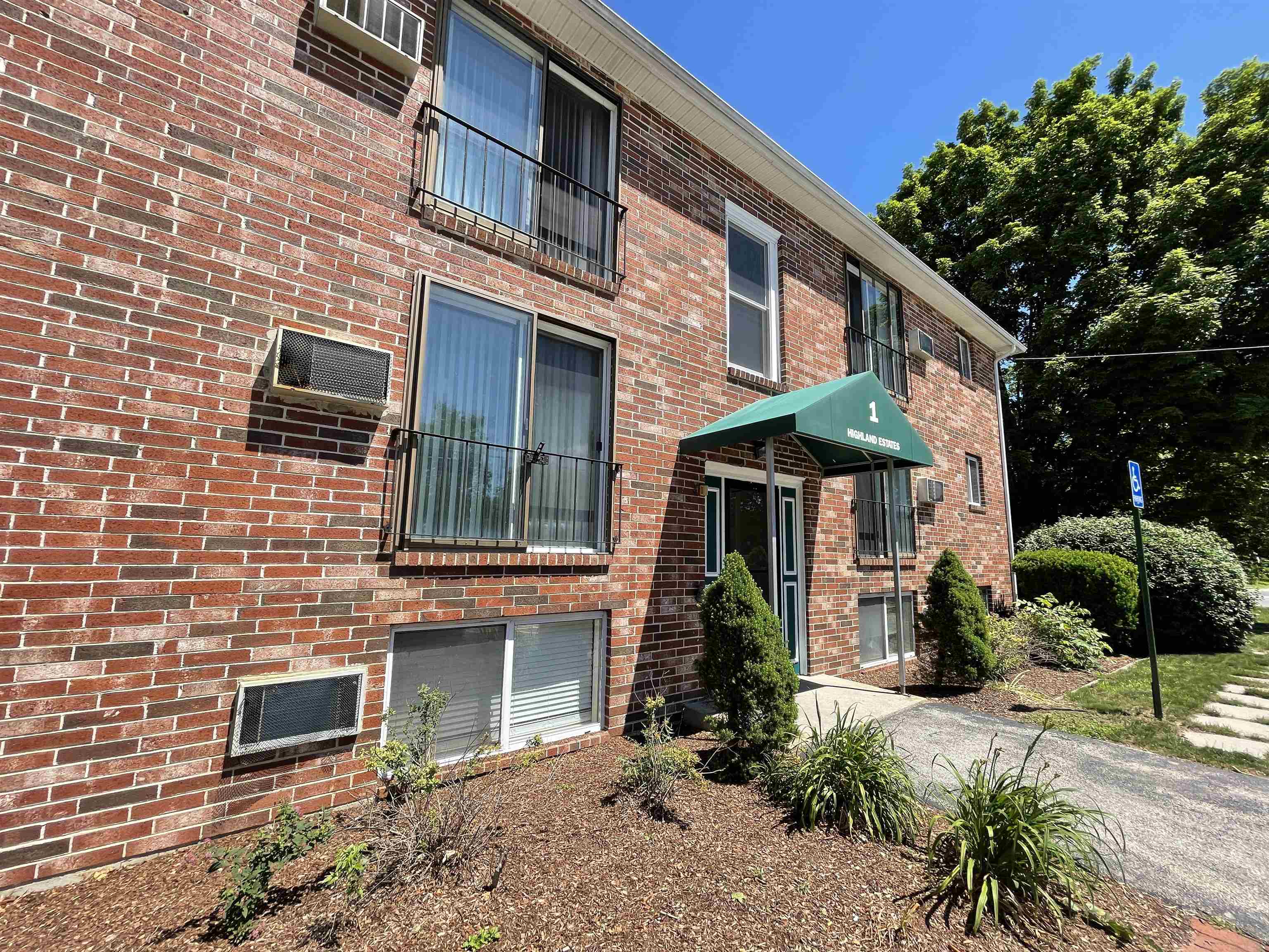 property viewer photo 2