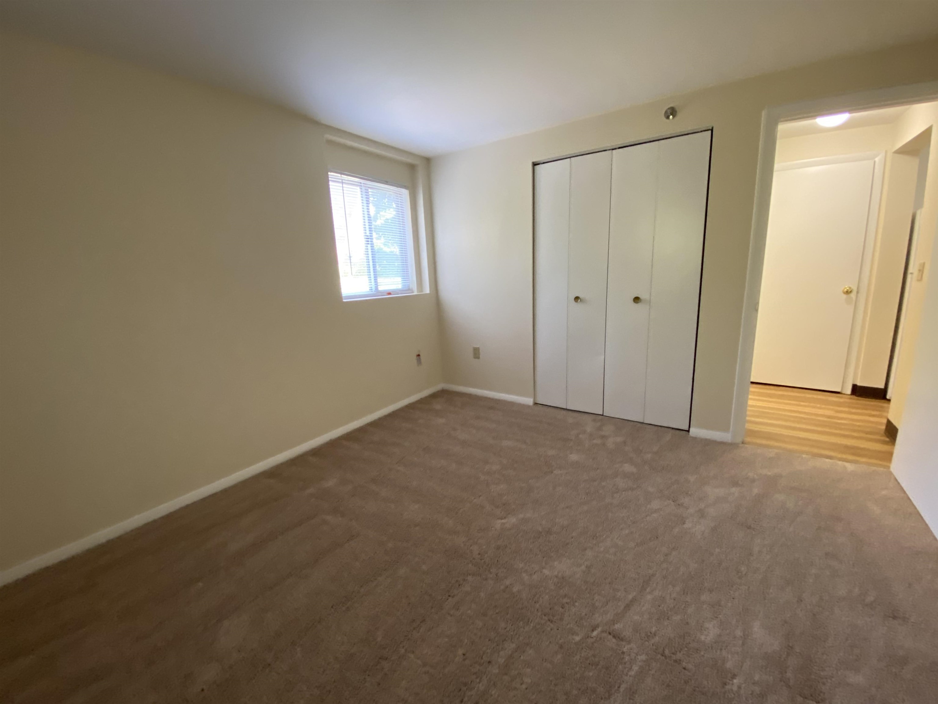 property viewer photo 28