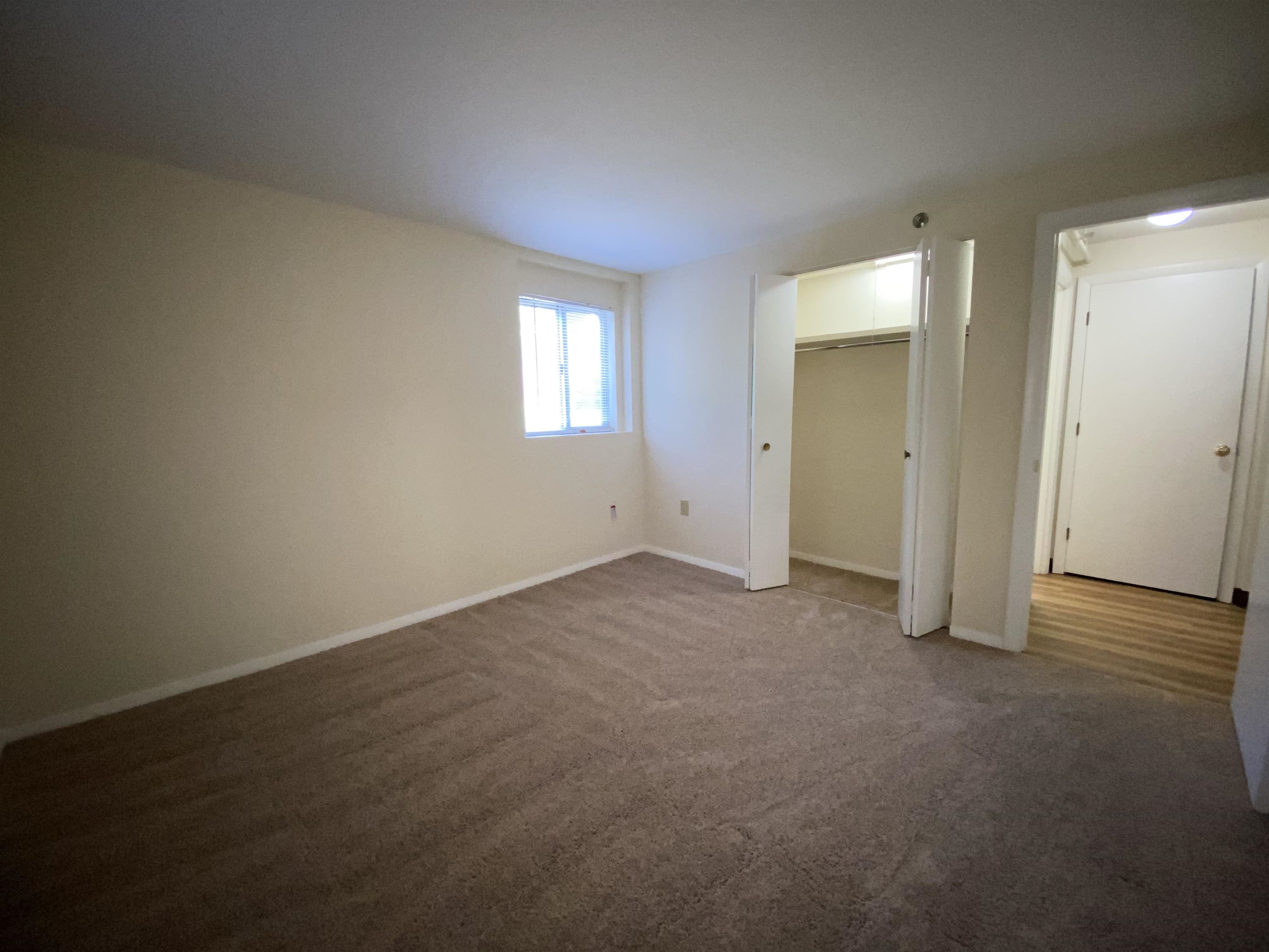 property viewer photo 29