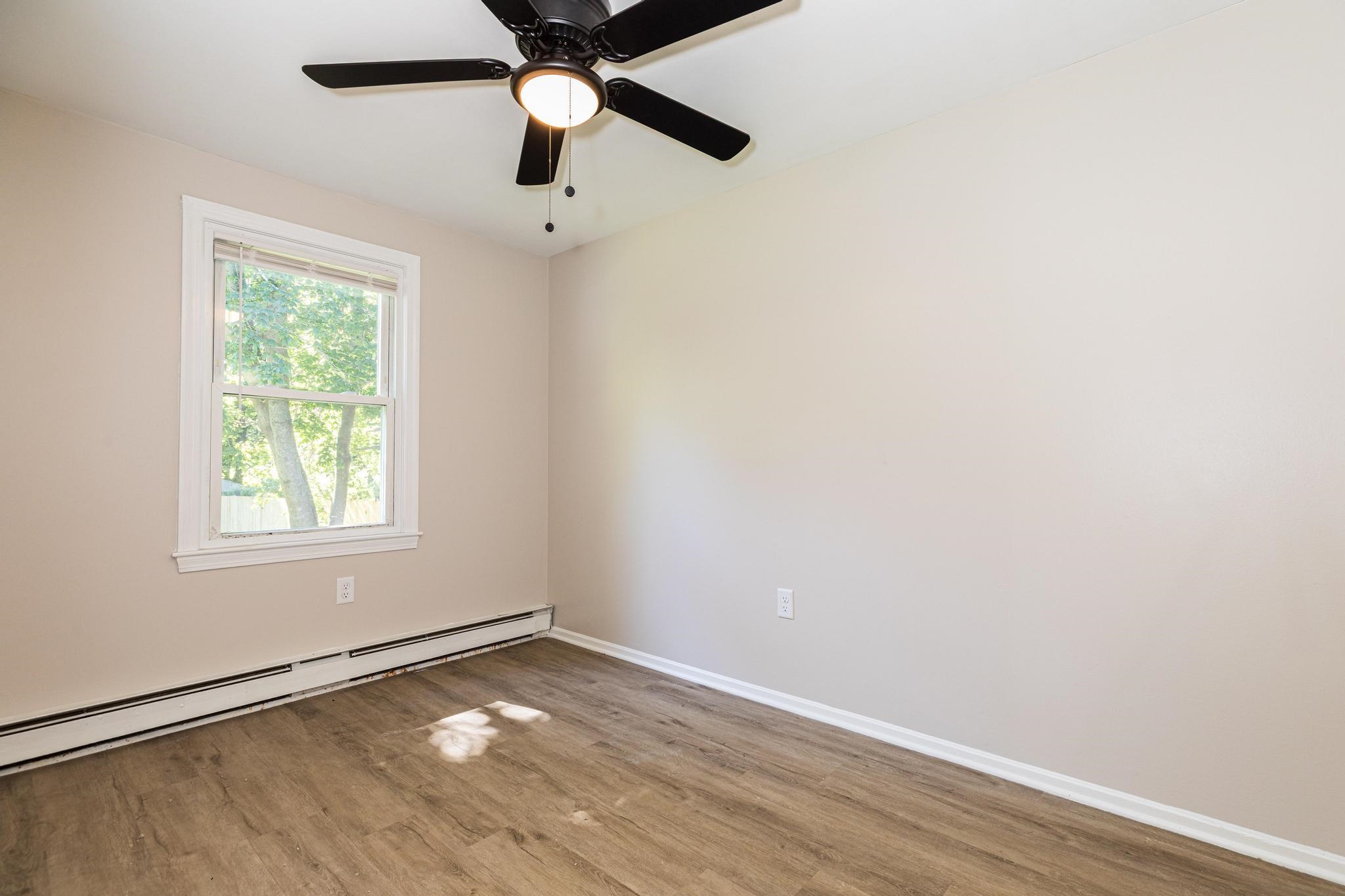 property viewer photo 13