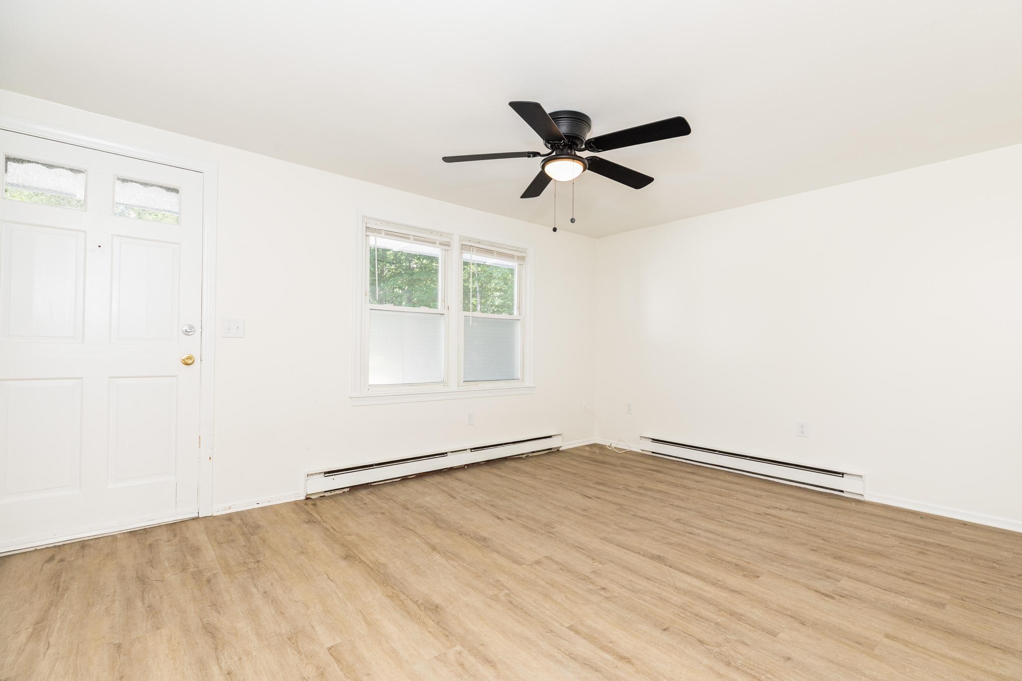 property viewer photo 5