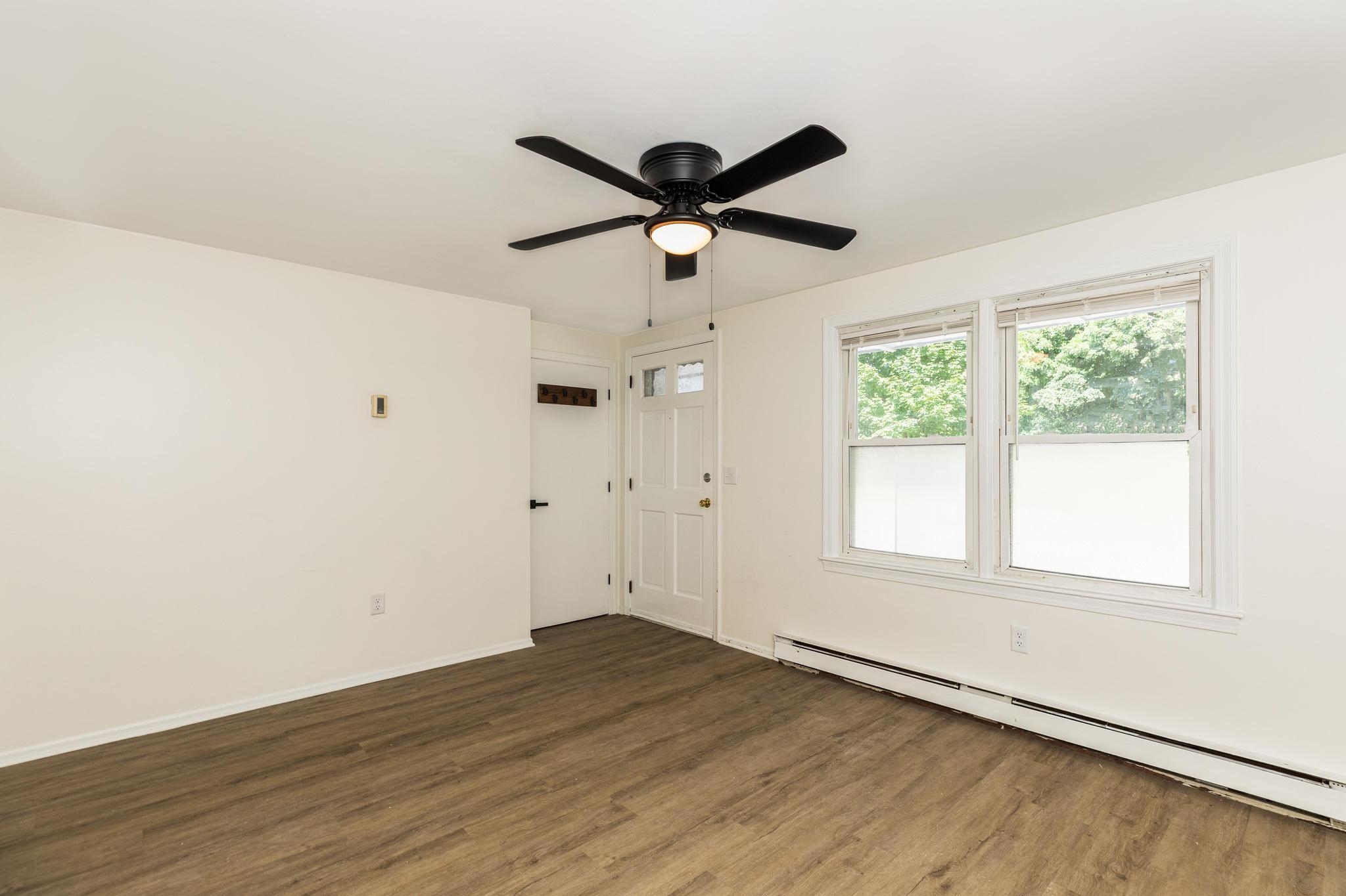 property viewer photo 9