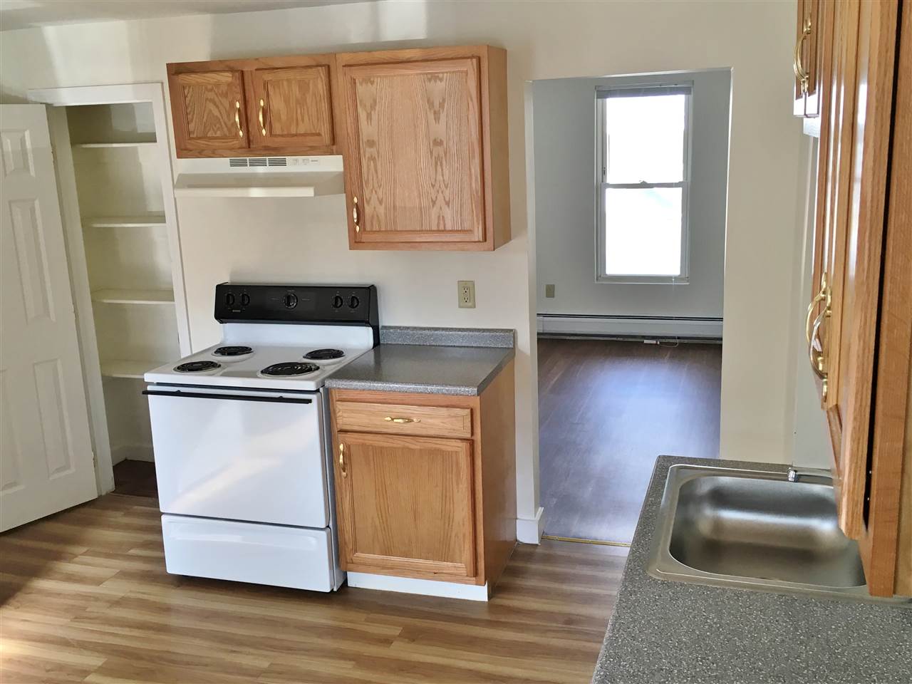 property viewer photo 2