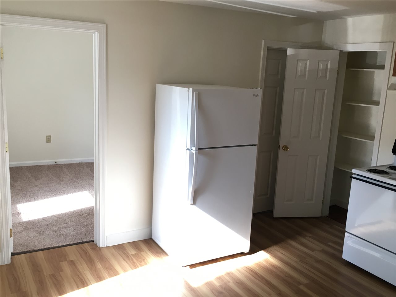 property viewer photo 3