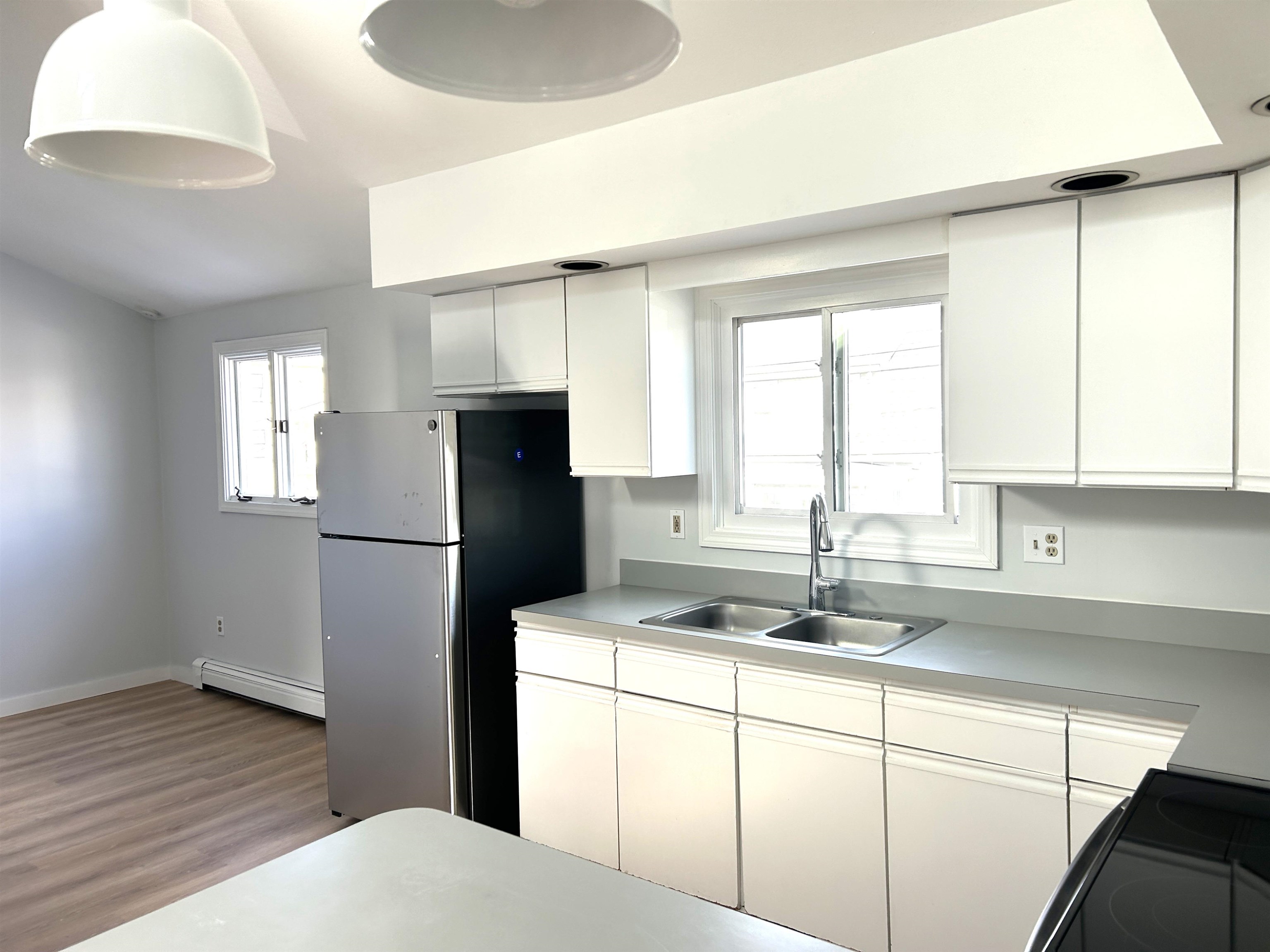 property viewer photo 4