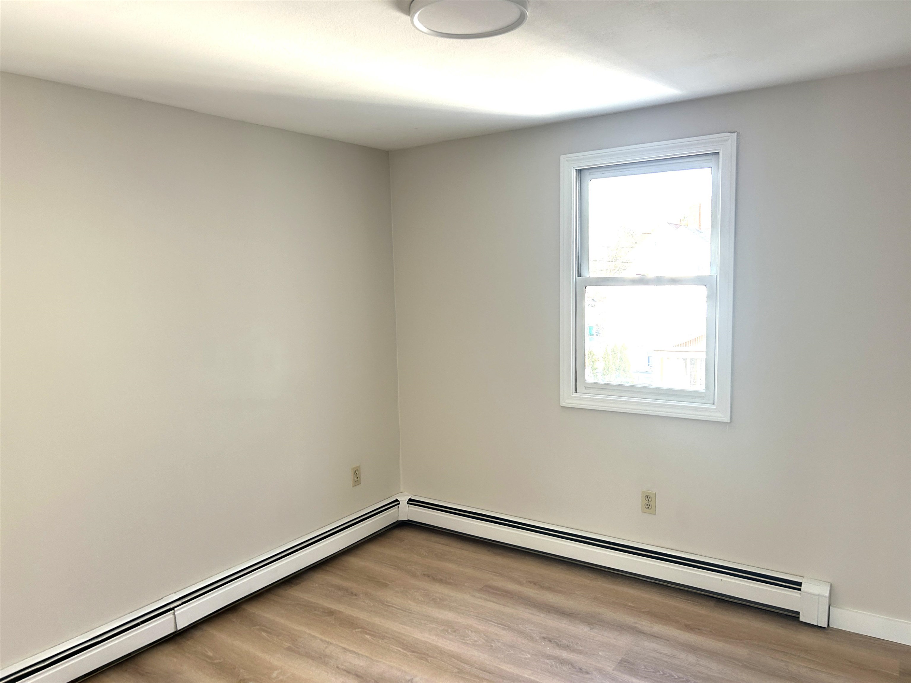 property viewer photo 7