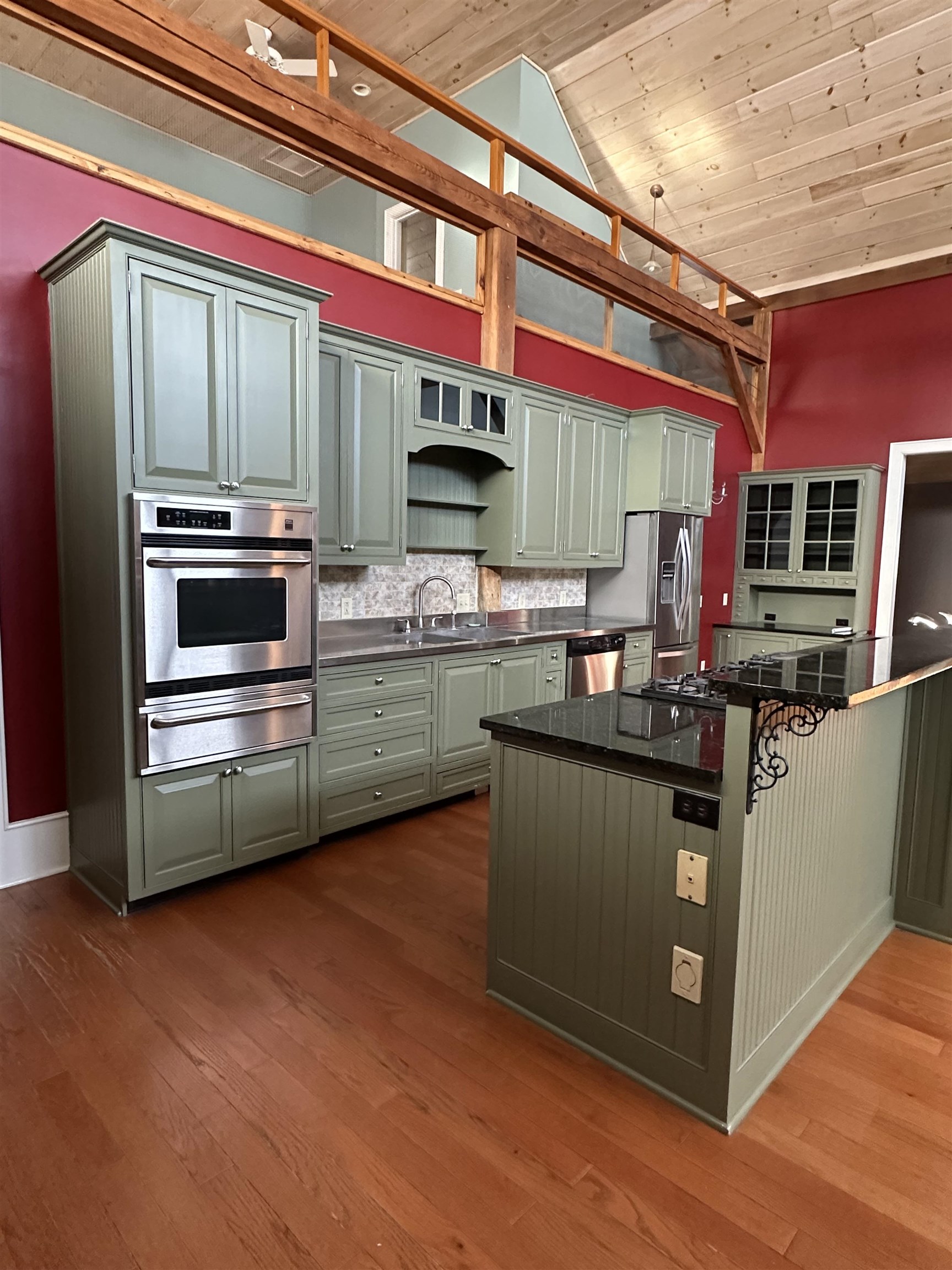 main property photo 25