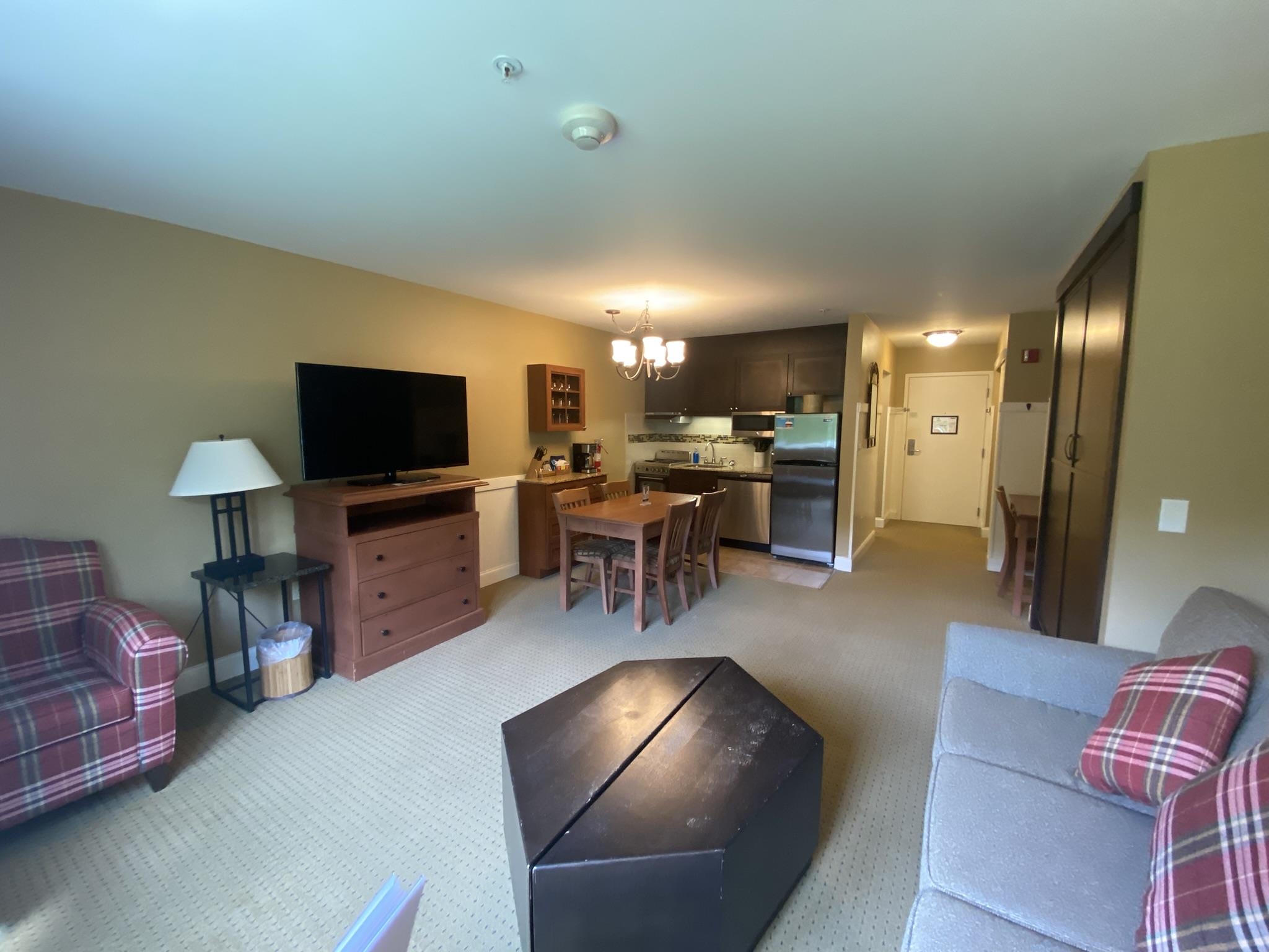 main property photo 7