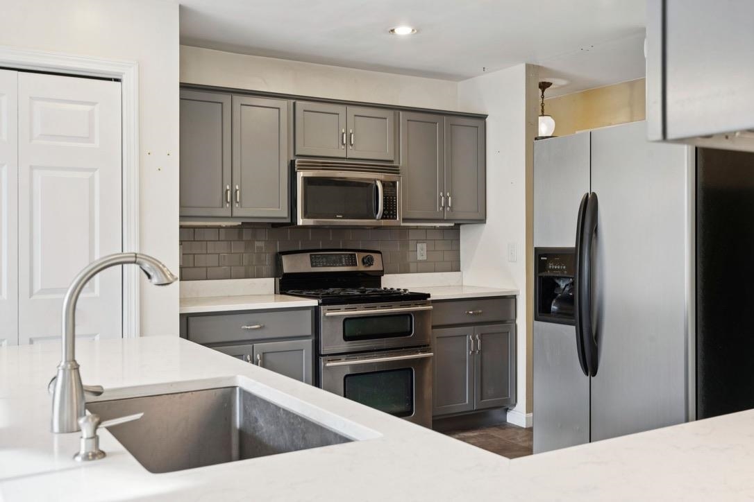 property viewer photo 10