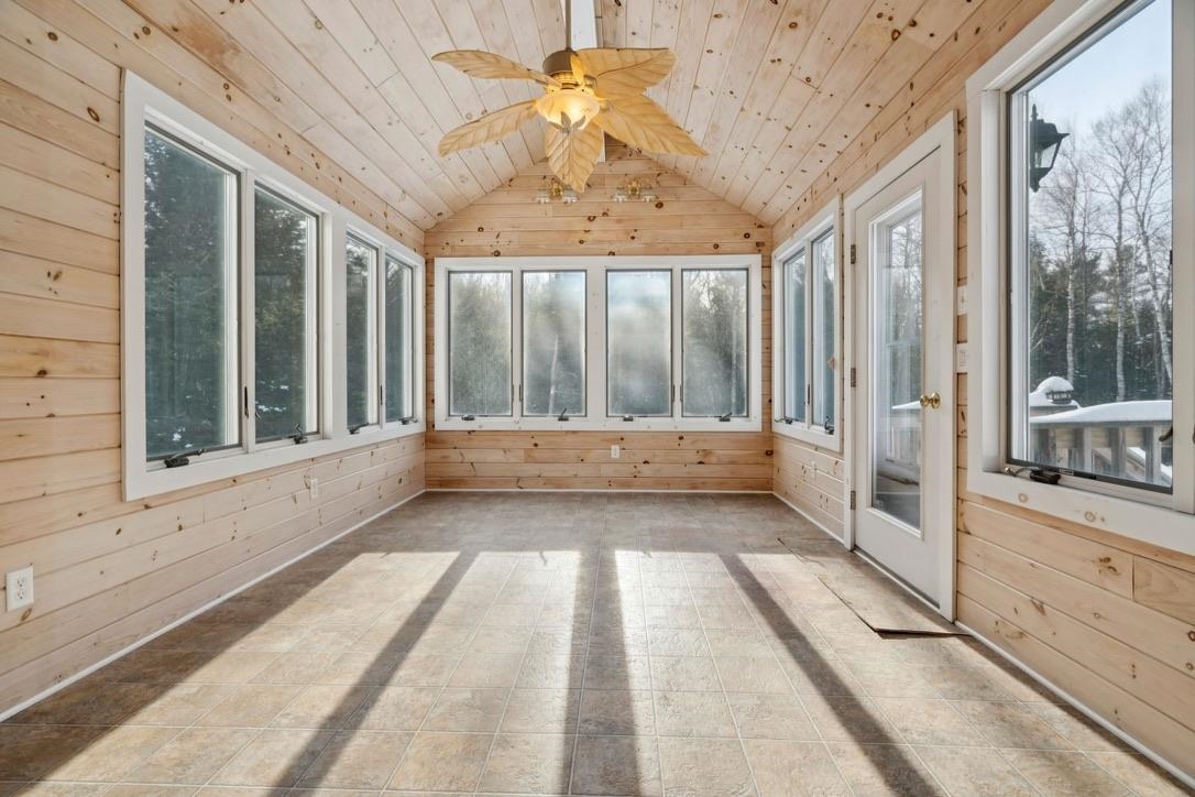 property viewer photo 18