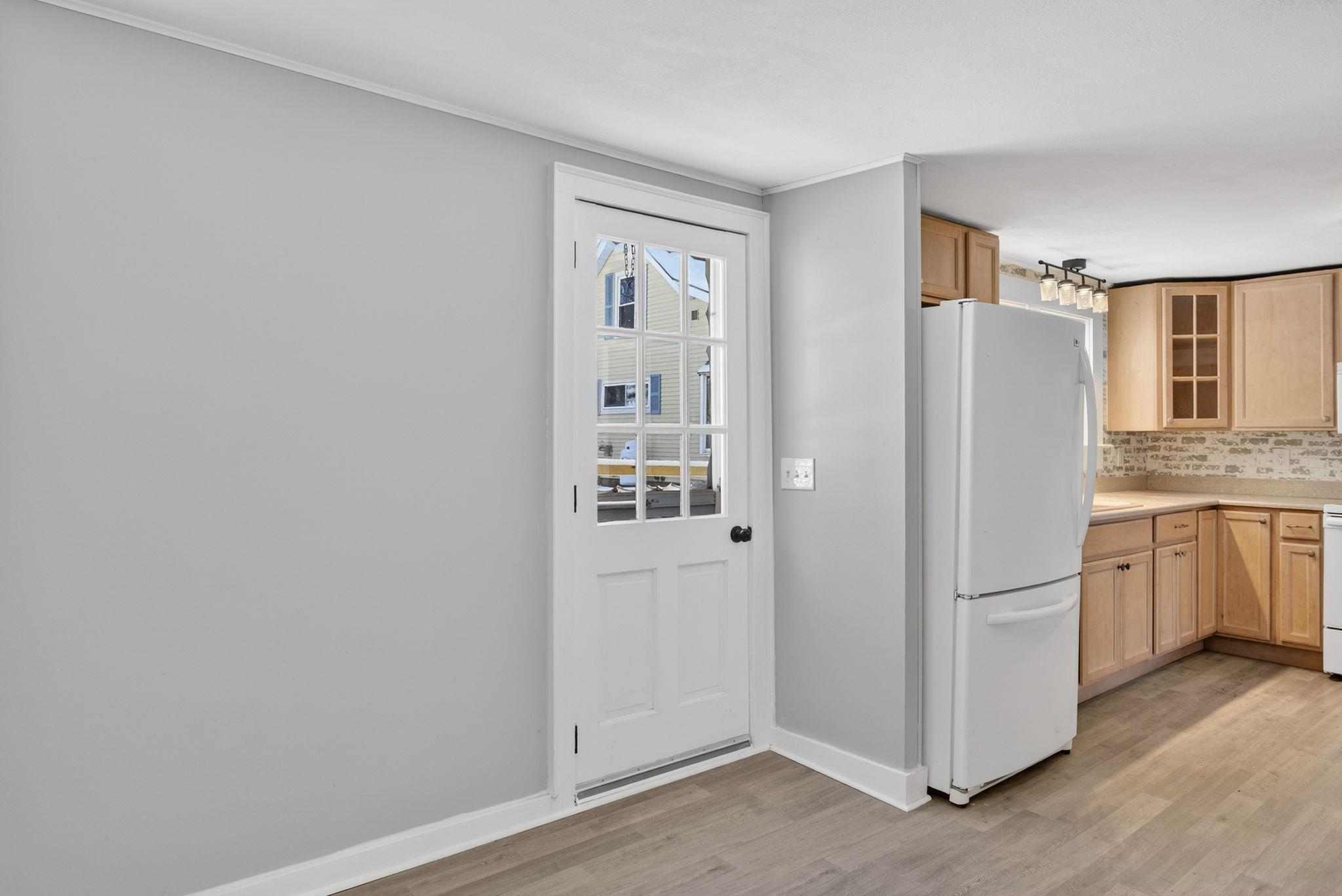 property viewer photo 2