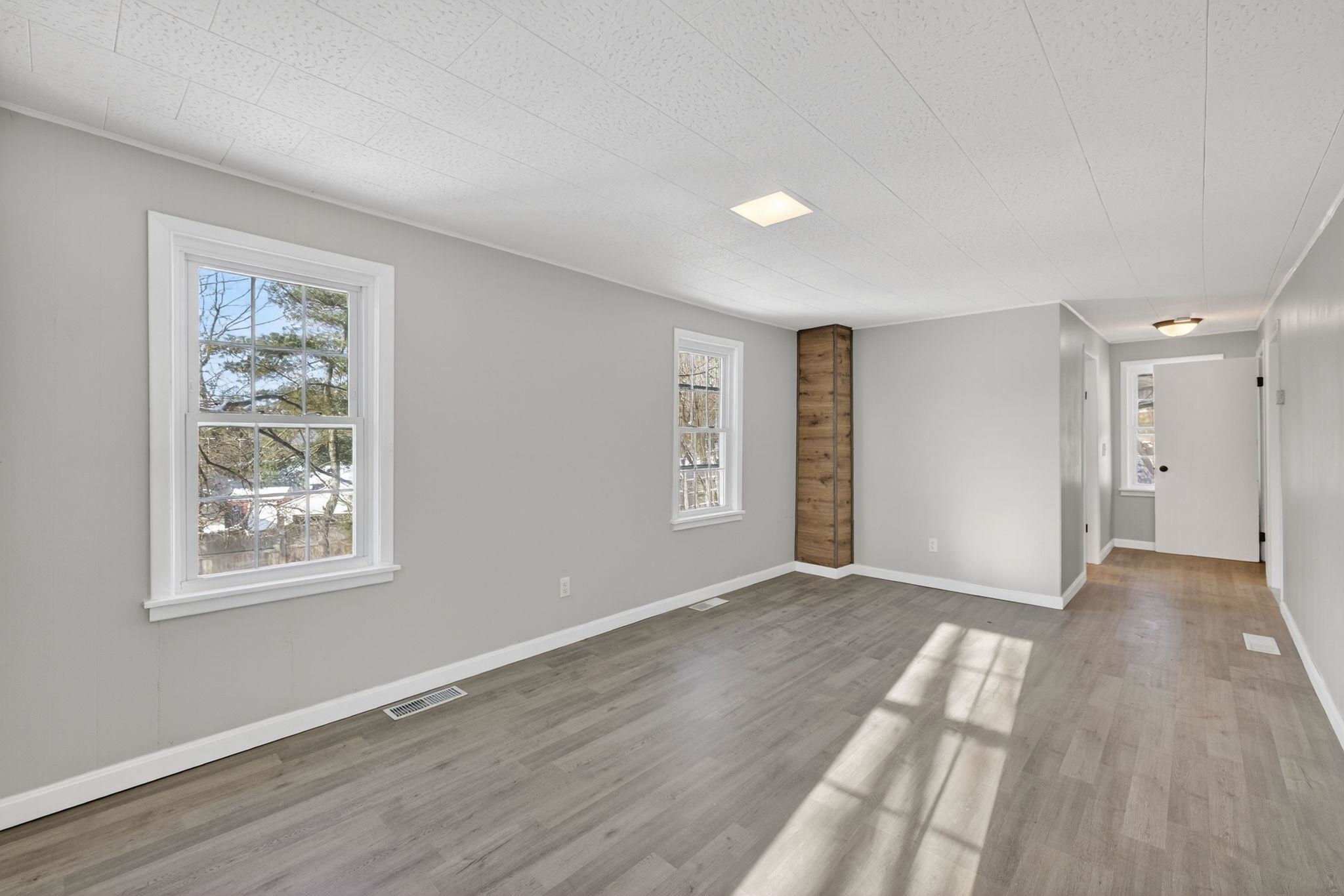 property viewer photo 8