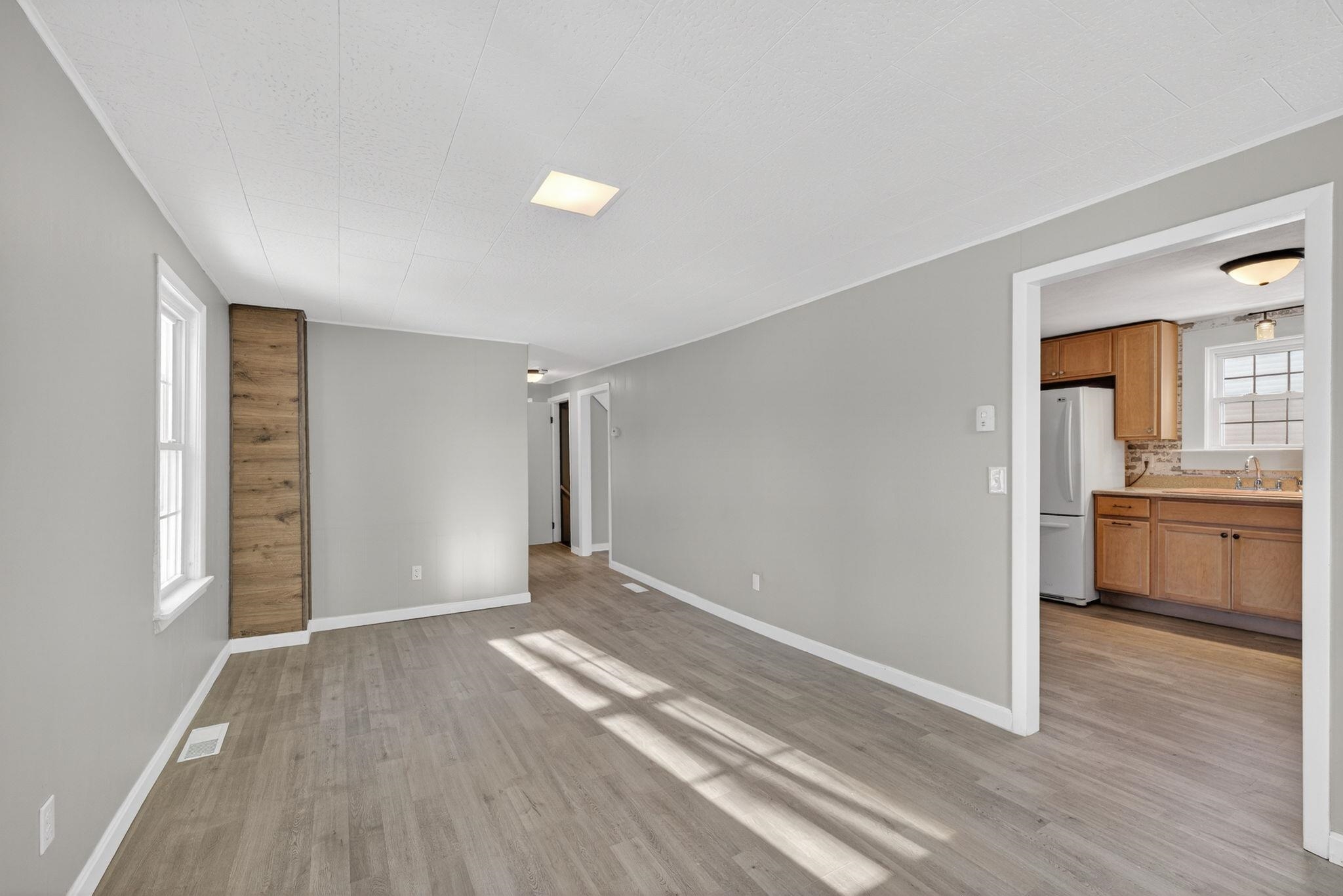 property viewer photo 9