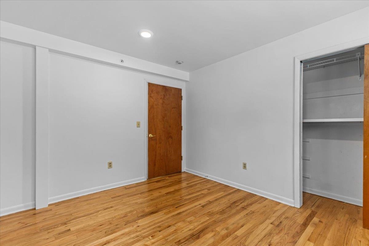 property viewer photo 14