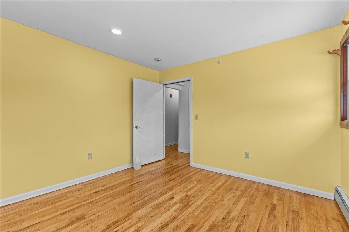 property viewer photo 19