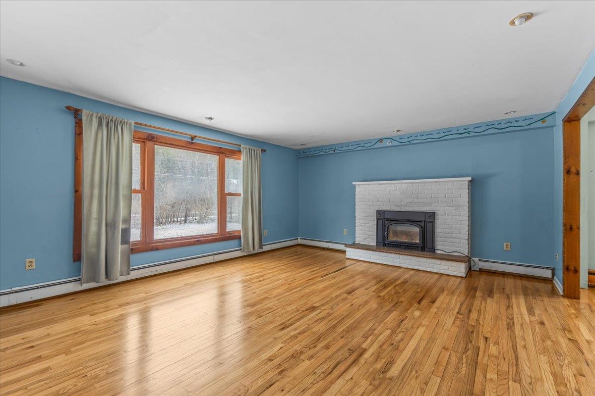 property viewer photo 3