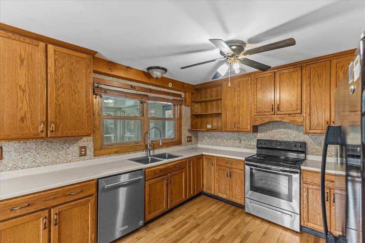 property viewer photo 9