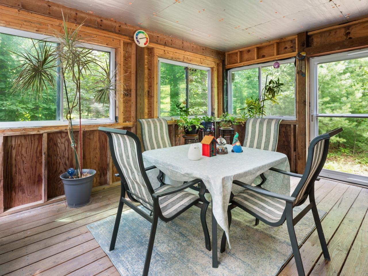 property viewer photo 14