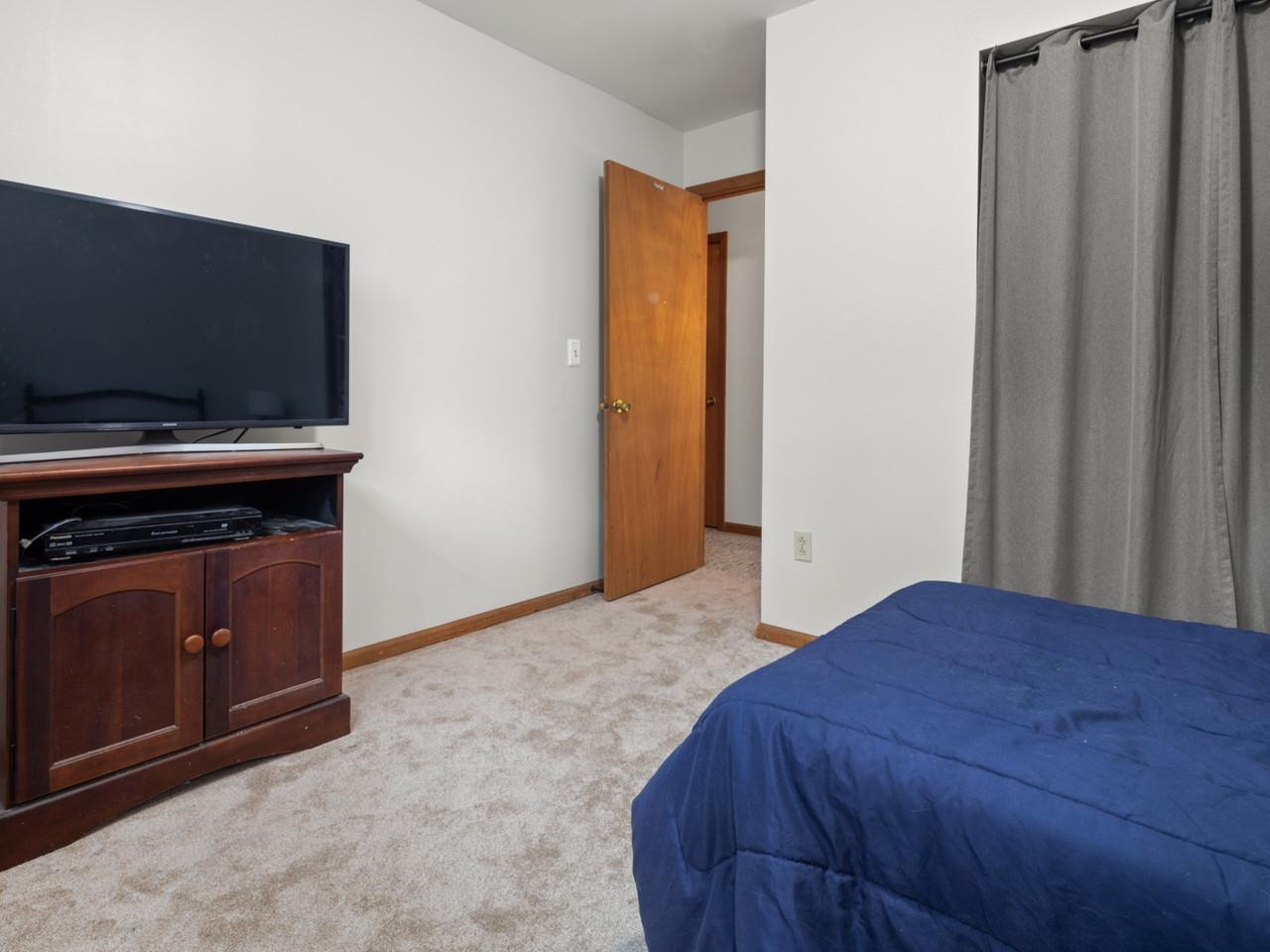 property viewer photo 23