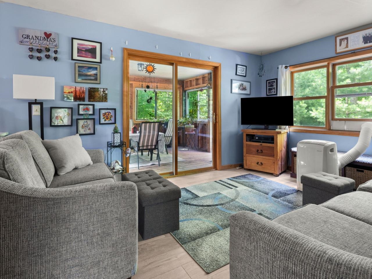 property viewer photo 3