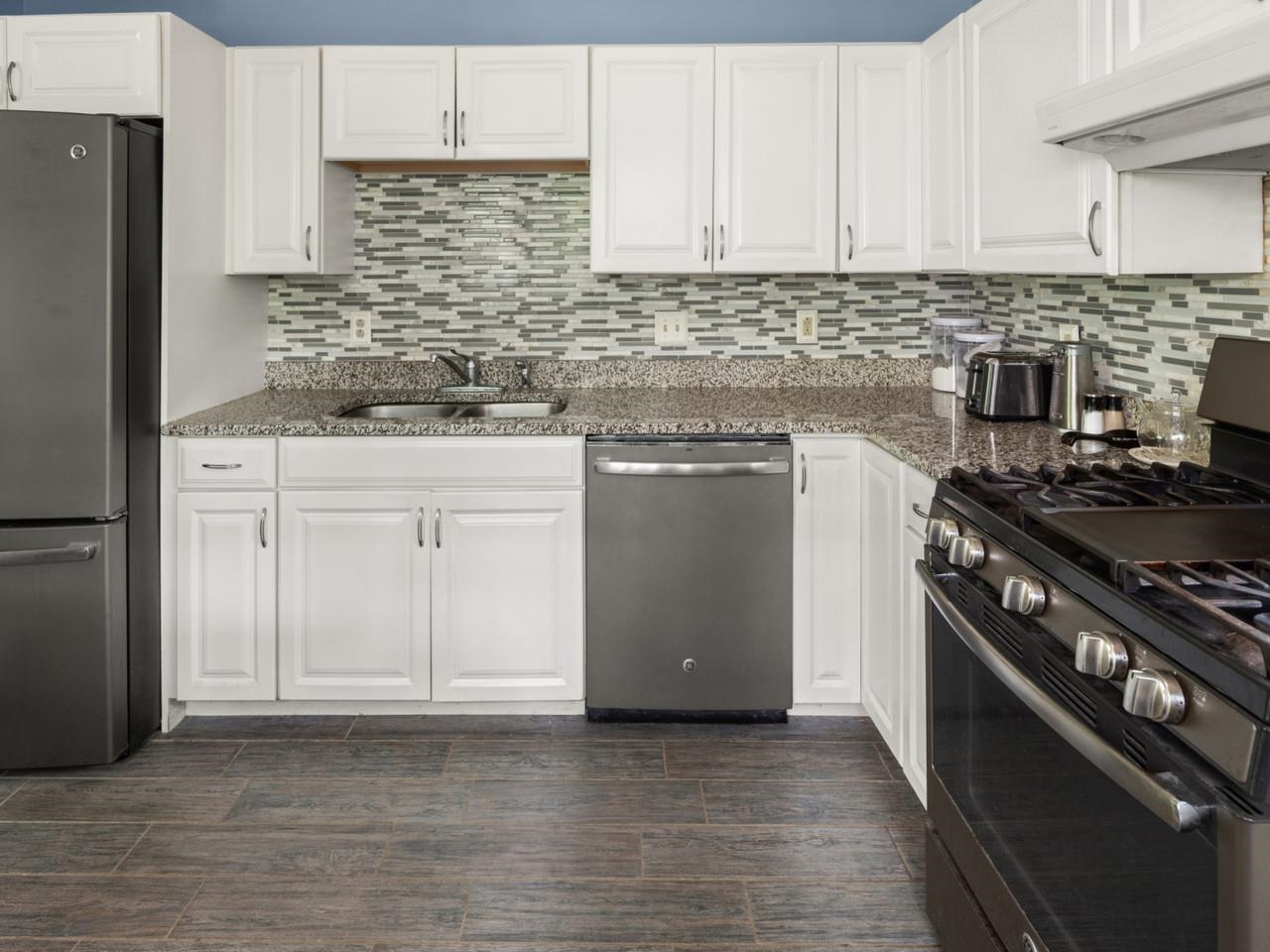 property viewer photo 6
