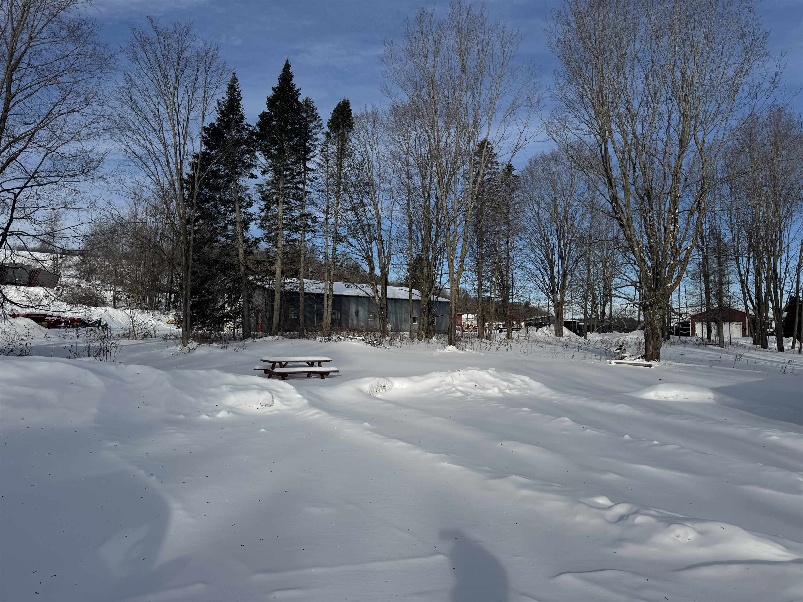 main property photo 23